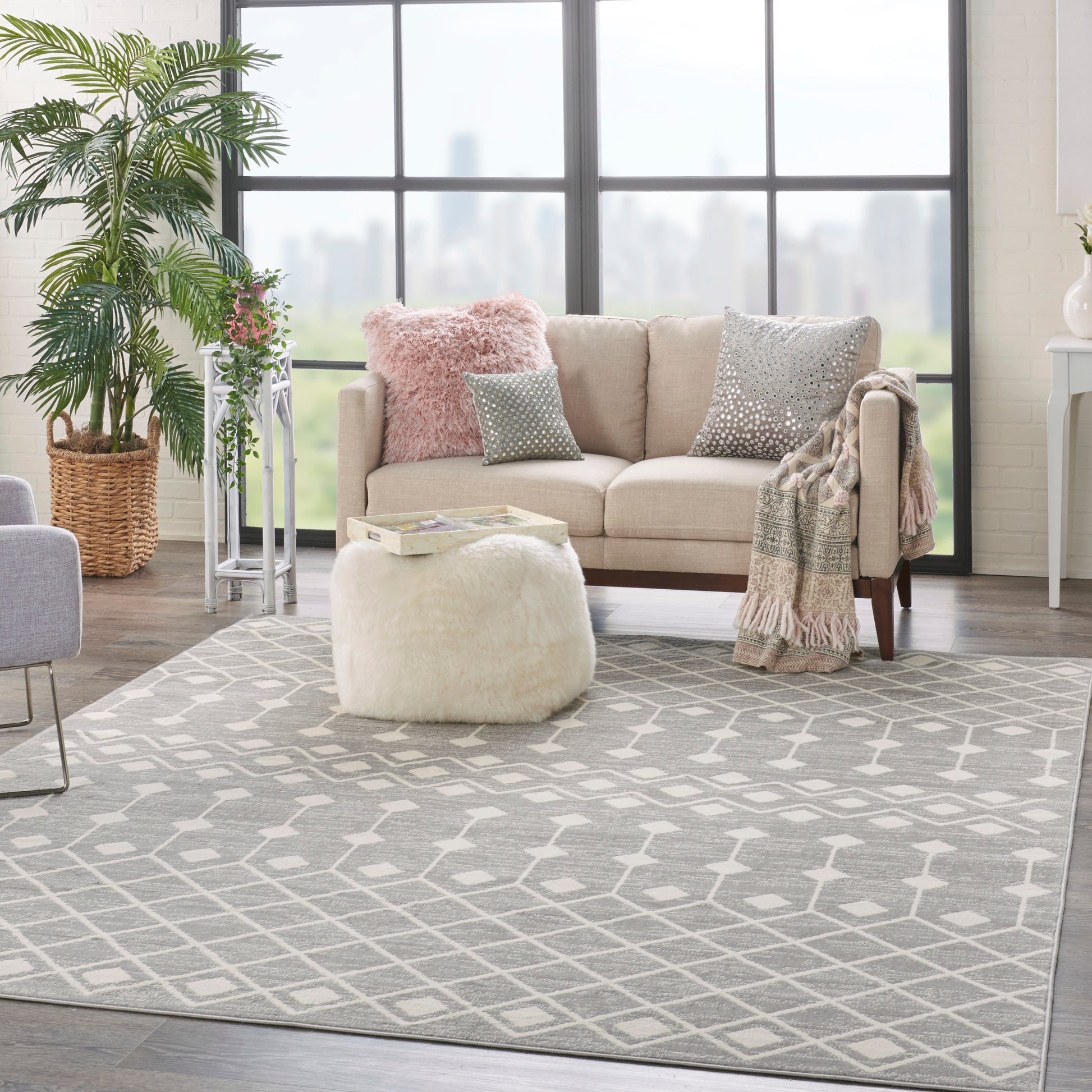 Nourison Home Grafix  Grey  Transitional