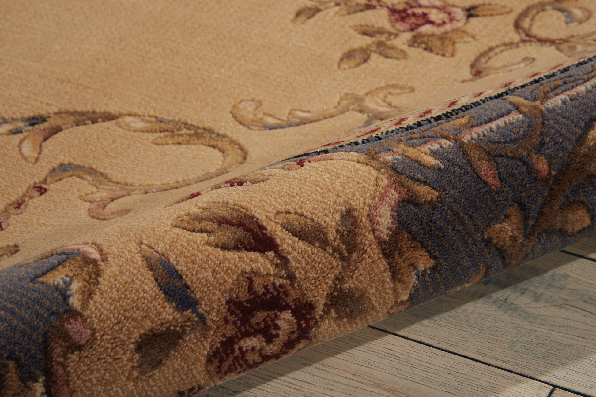 Nourison Home Ashton House  Beige  Traditional