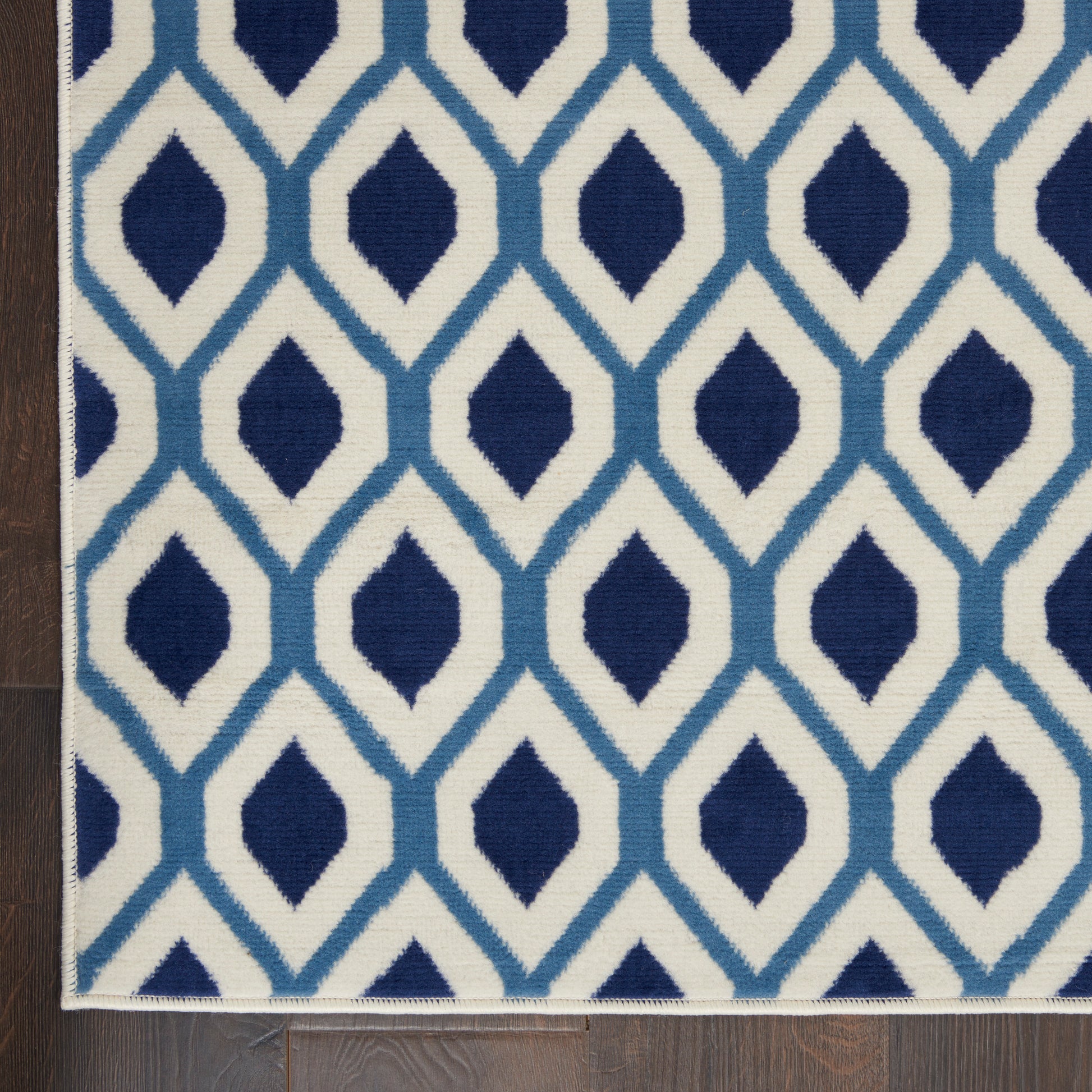 Nourison Home Grafix  White Navy  Contemporary