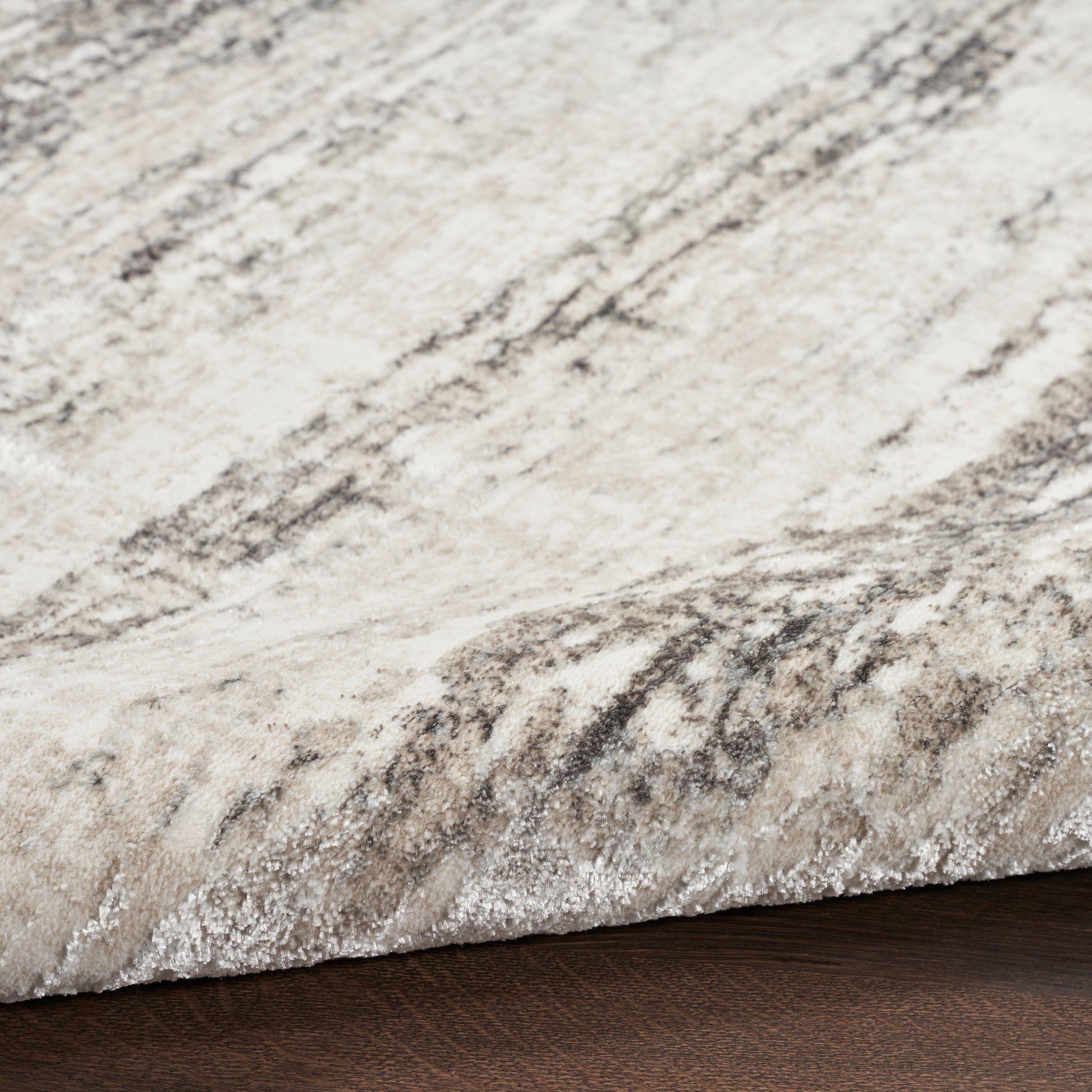 Nourison Home Glitz  Cream Grey  Contemporary