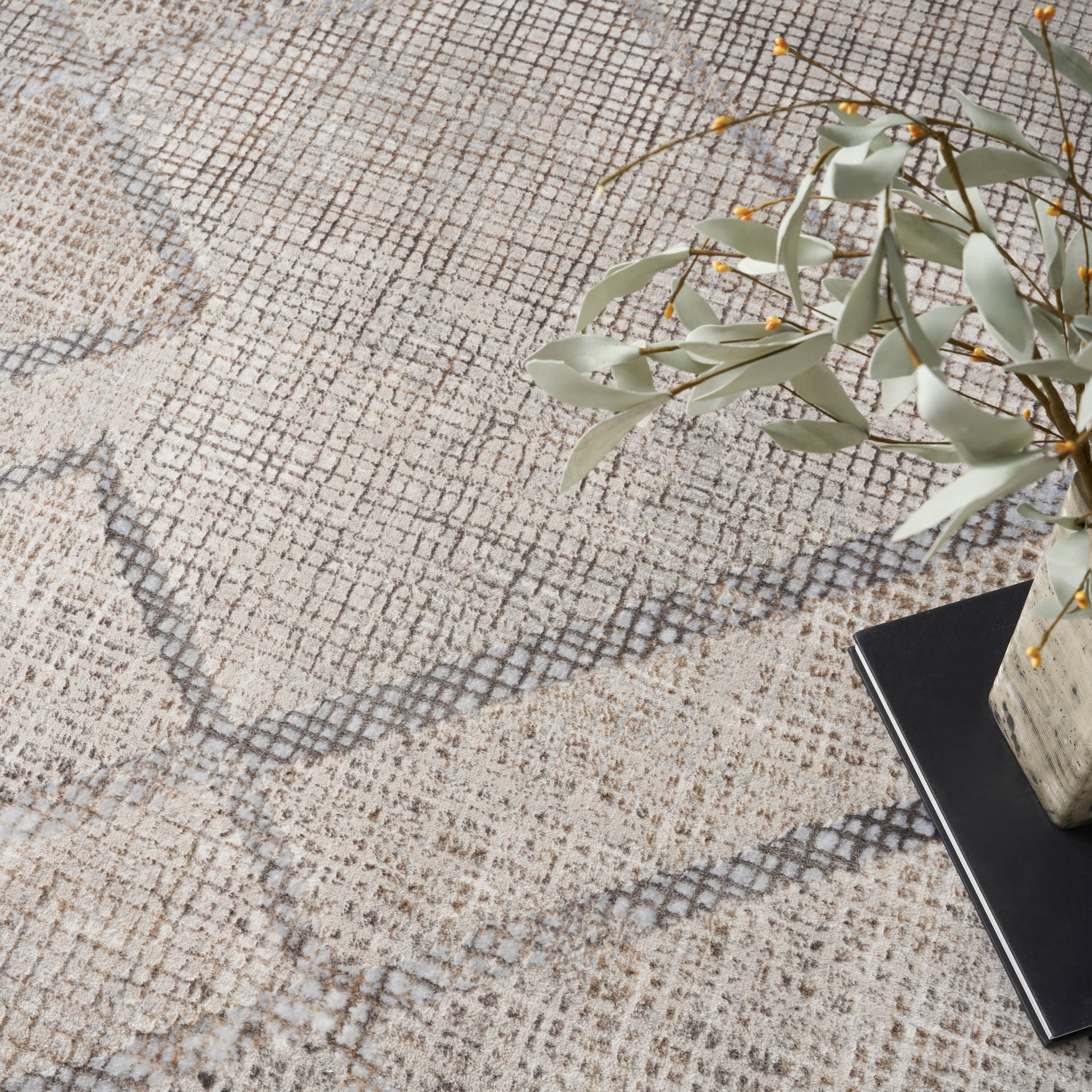 Nourison Home Sparkle  Grey  Contemporary
