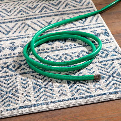 Surya Eagean EAG-2335 Blue Global Machinemade Rug