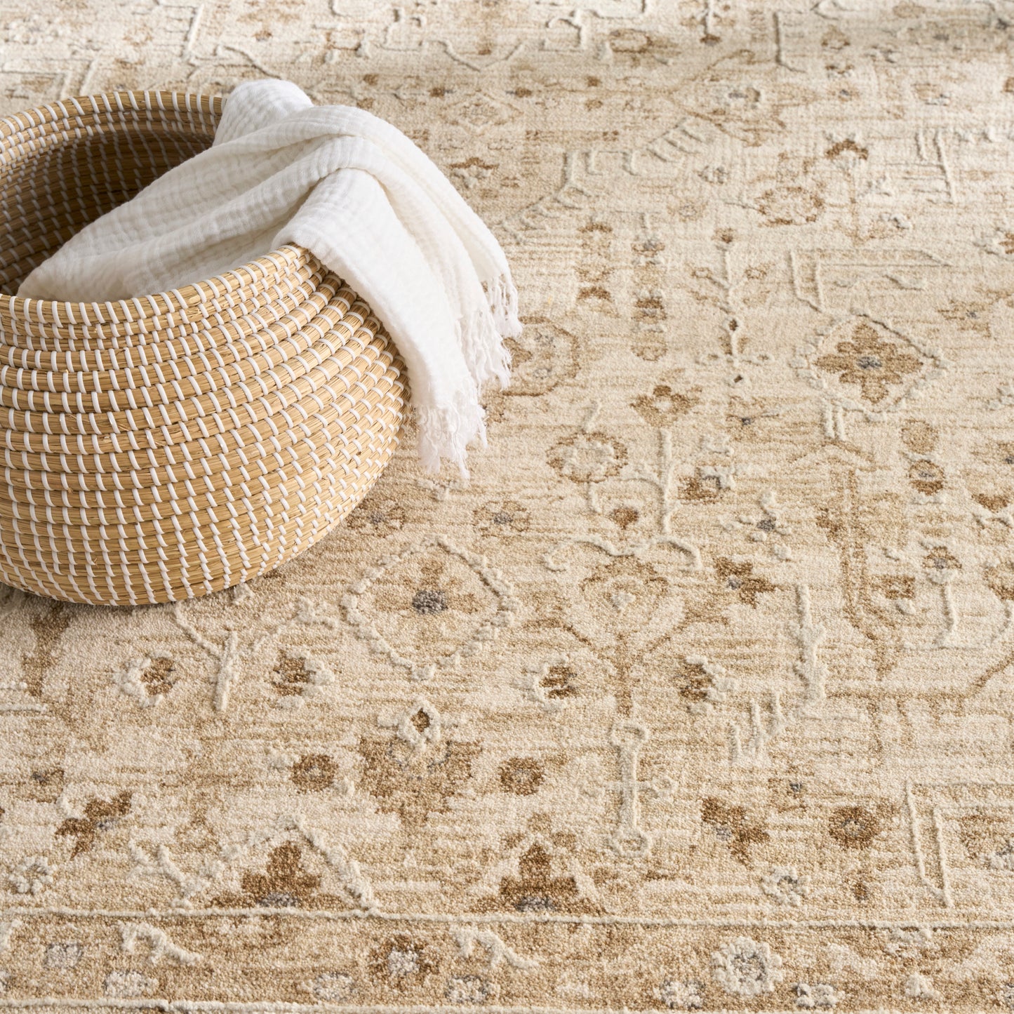 Nourison Home Retreat  Beige  Traditional