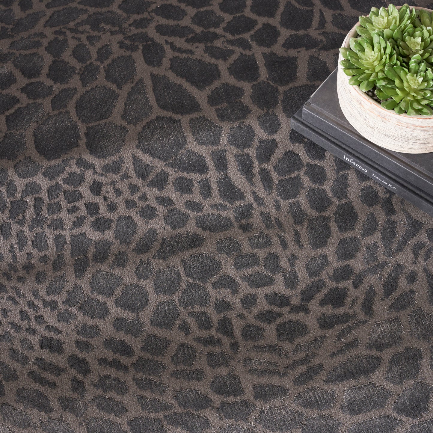 Nourison Home Desire  Charcoal Silver  Contemporary