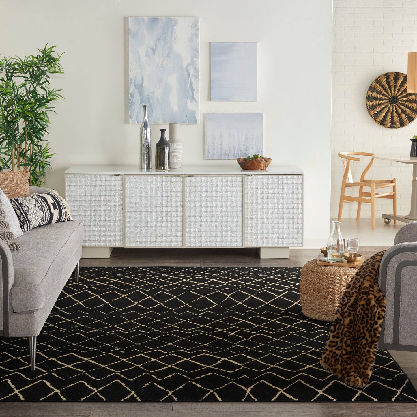 Nourison Home Grafix  Black  Contemporary