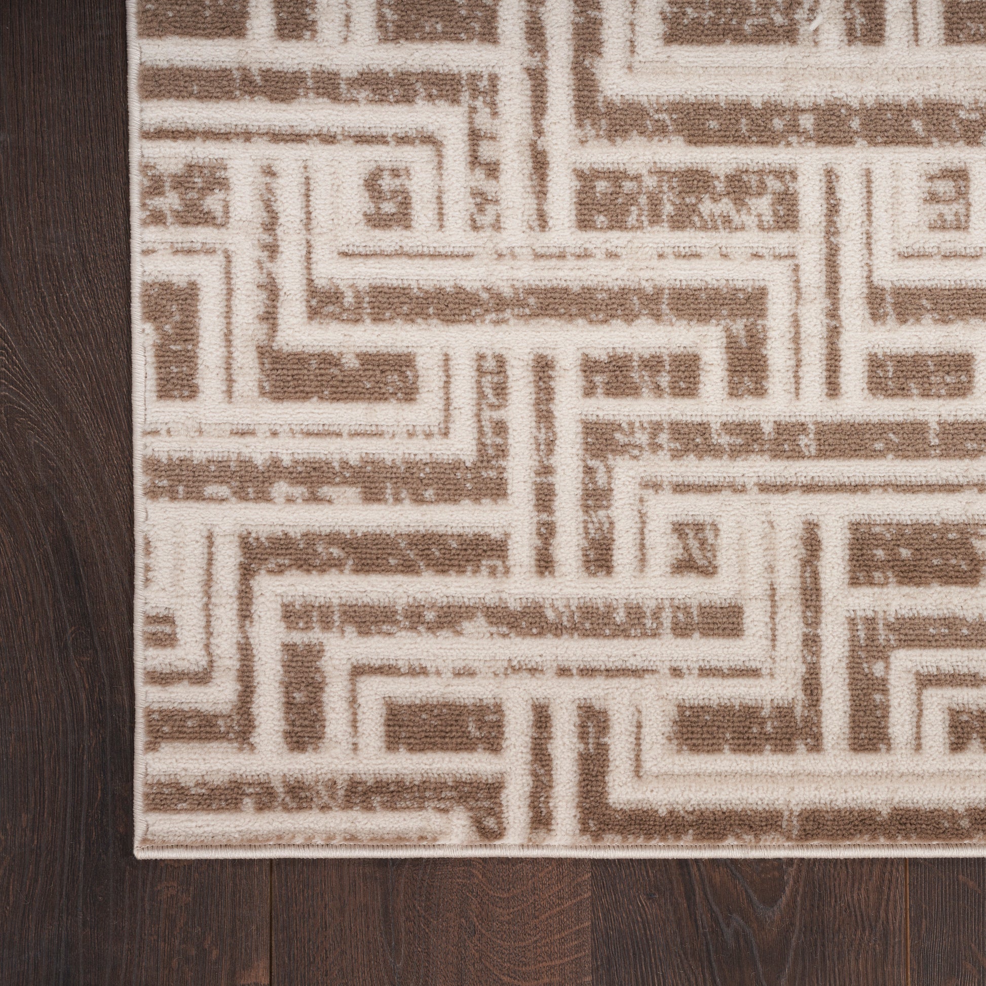 Nourison Home Serenity Home  Mocha Ivory  Transitional