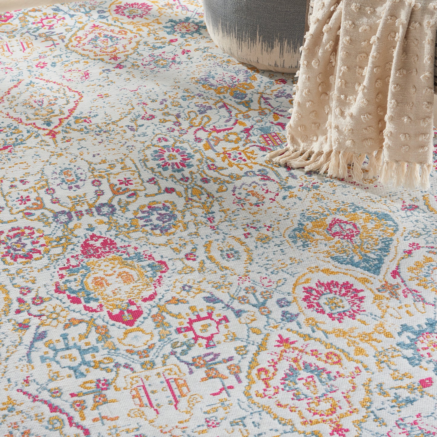 Nourison Home Damask  Multicolor  Transitional