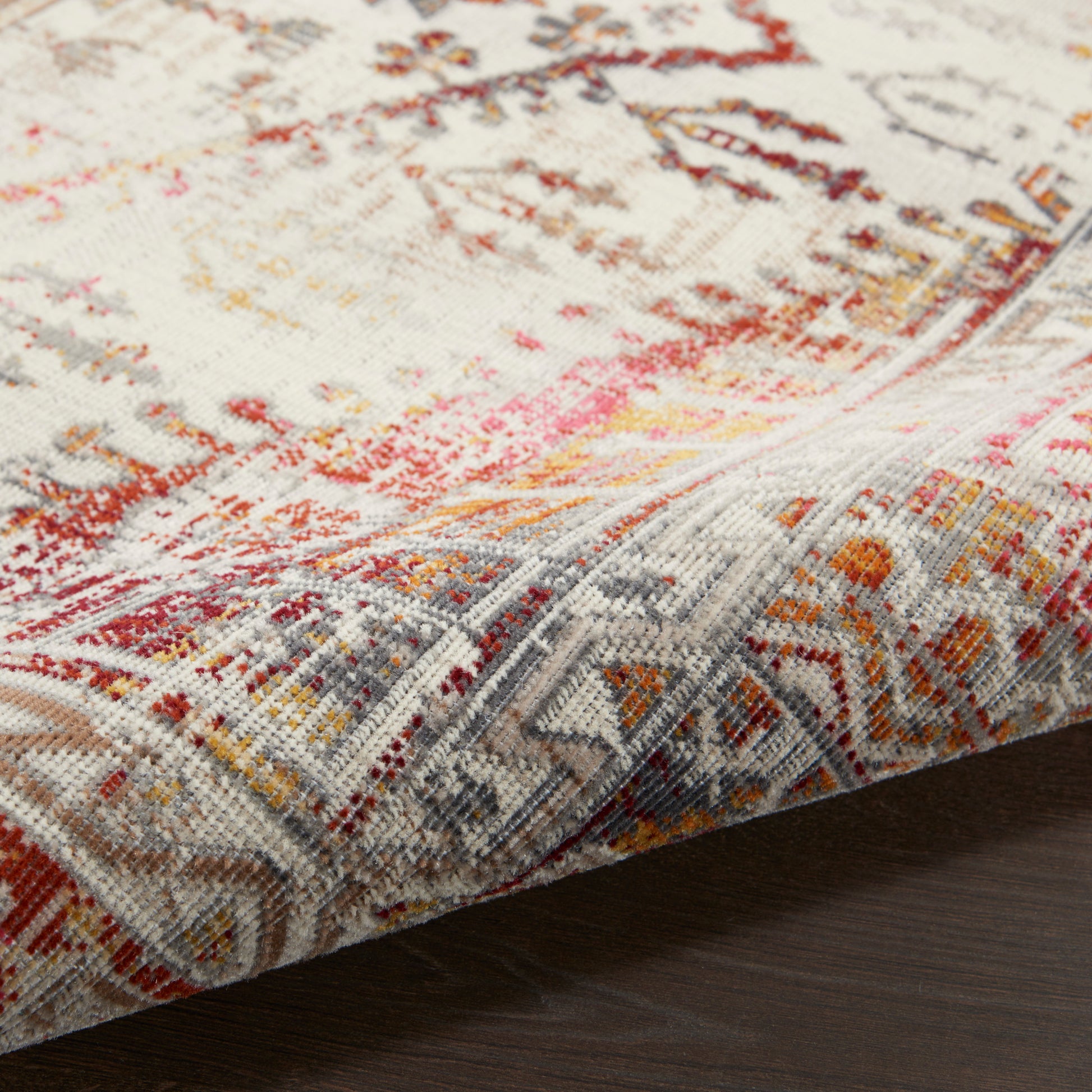 Nourison Home Vintage Kashan  Ivory Red  Traditional