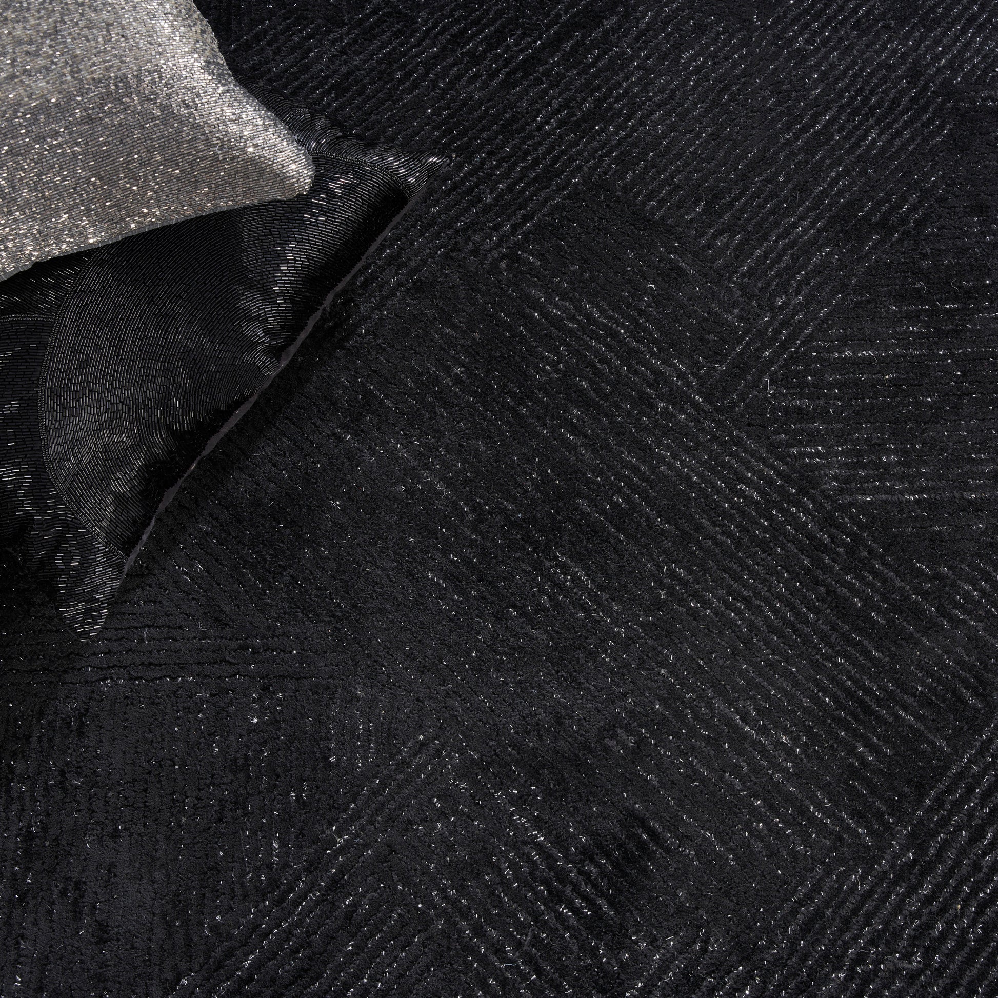 Michael Amini Ma30 Star  Black  Contemporary