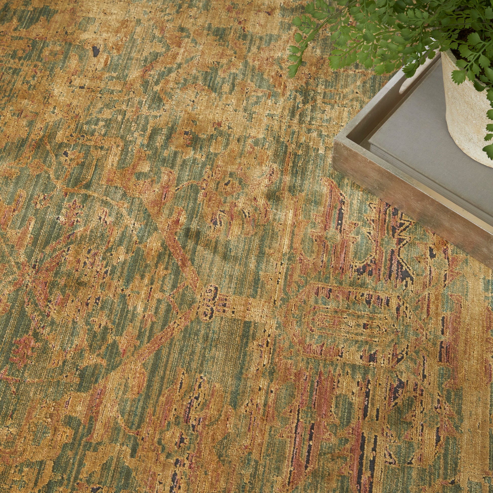 Nourison Home Luxurious  Olive  Traditional