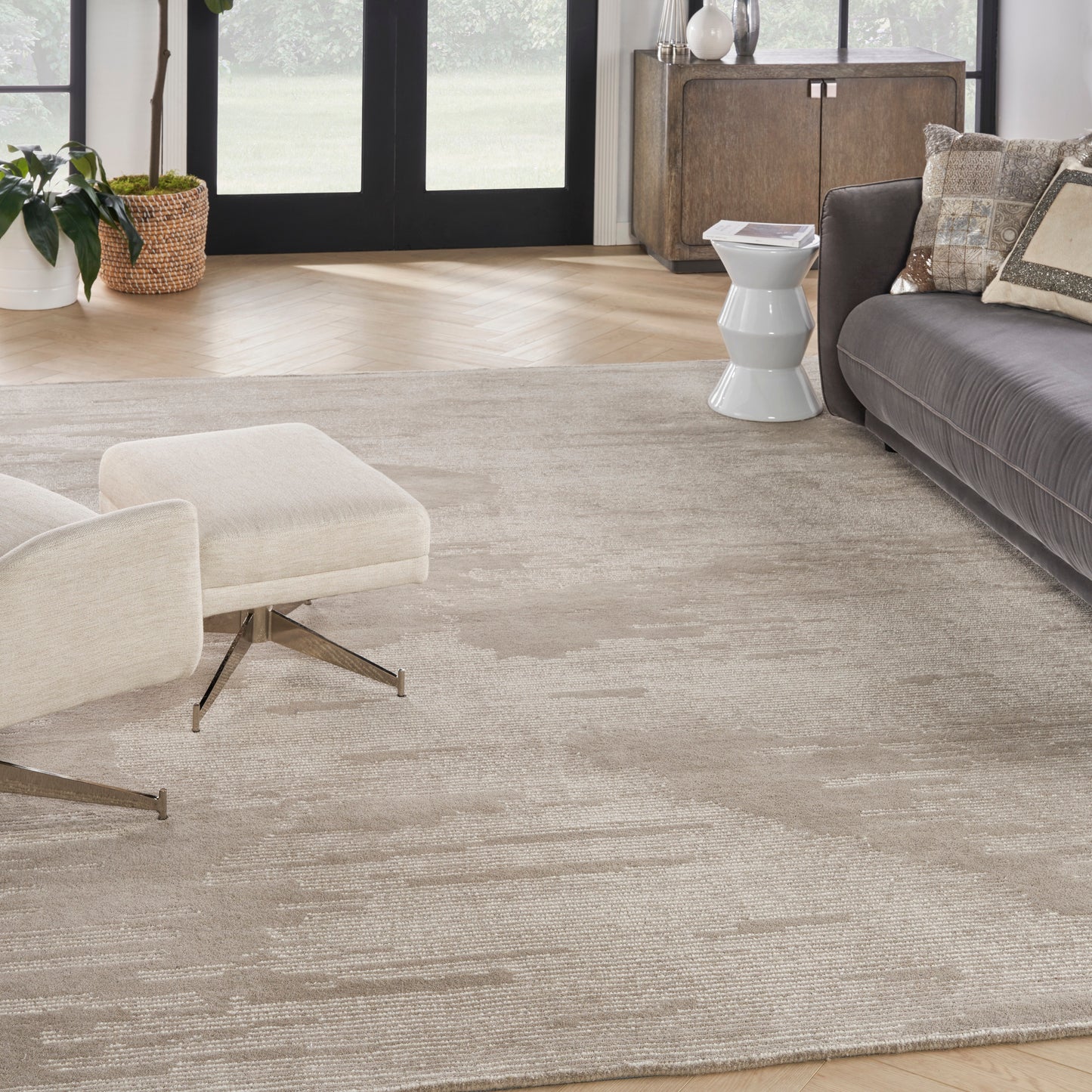 Michael Amini Ma30 Star  Taupe Ivory  Contemporary
