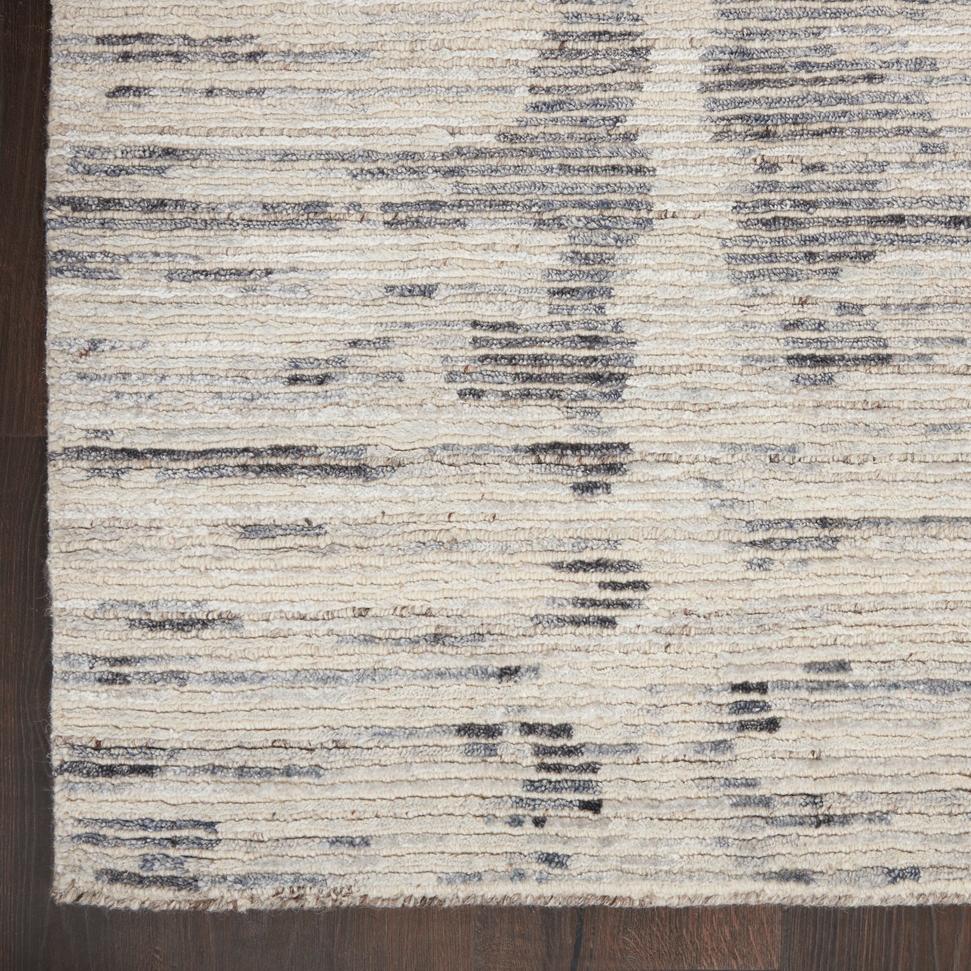 Nourison Home OCEAN  Cream Charcoal  Contemporary