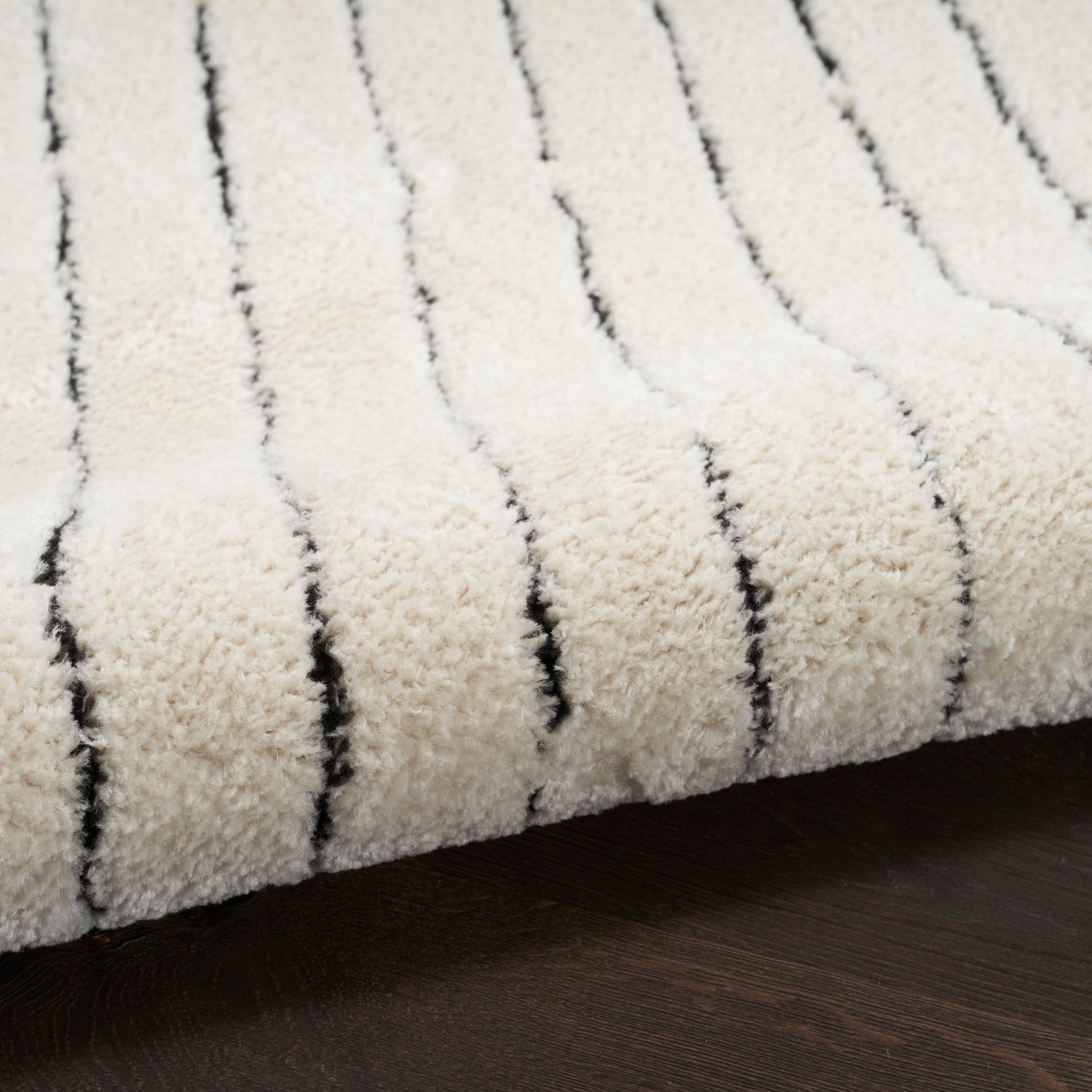 Nourison Home Modern Comfort  Ivory Black  Contemporary