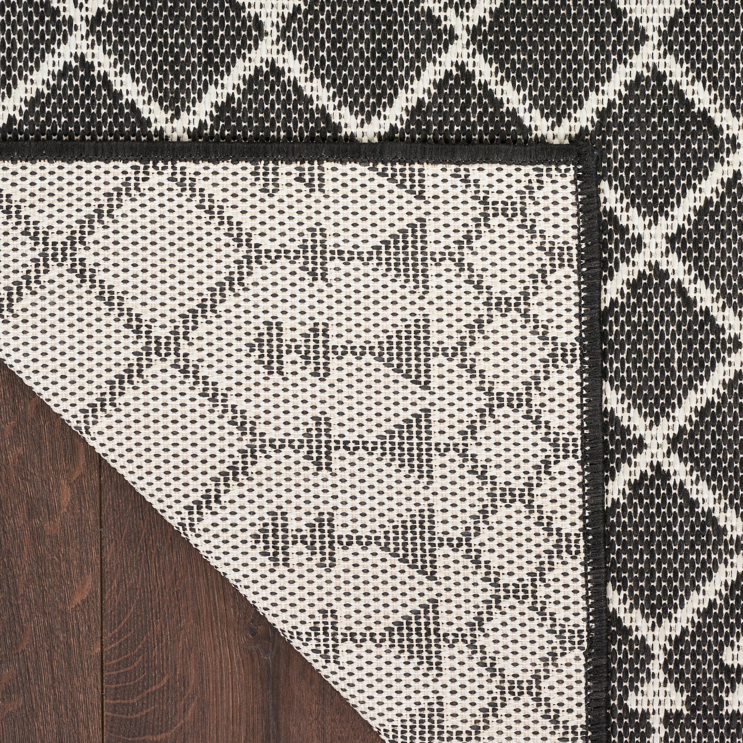 Nourison Home Positano  Black  Contemporary