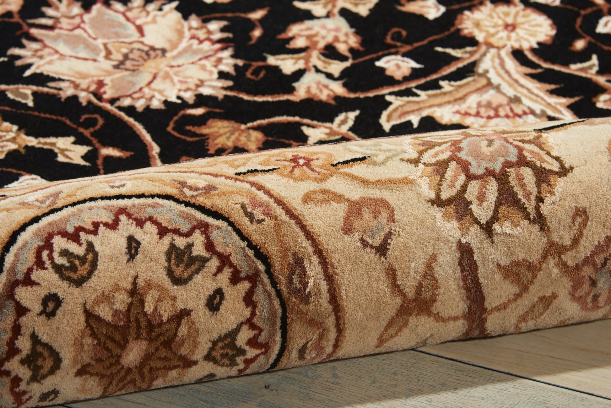 Nourison Home Nourison 2000  Black  Traditional