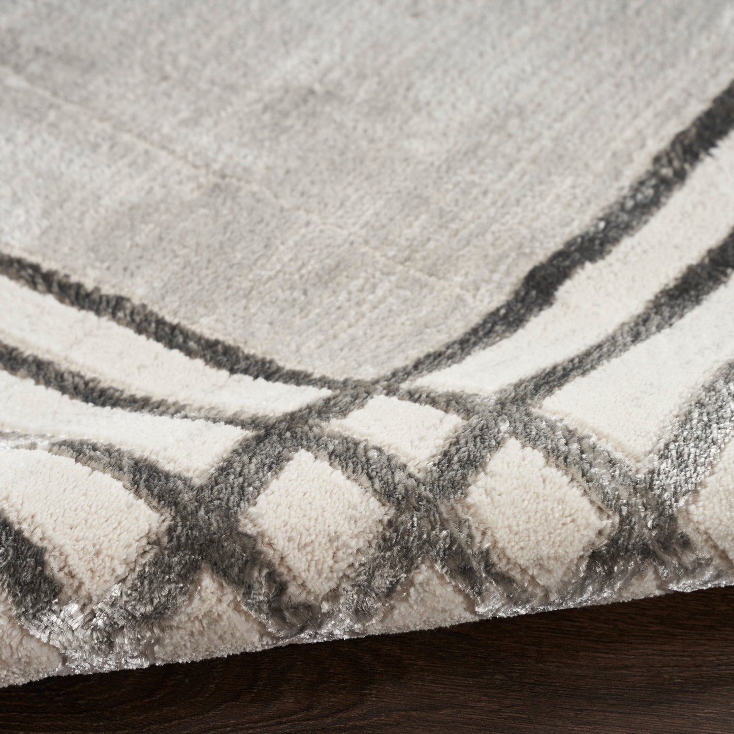 Nourison Home Desire  Grey Silver  Contemporary
