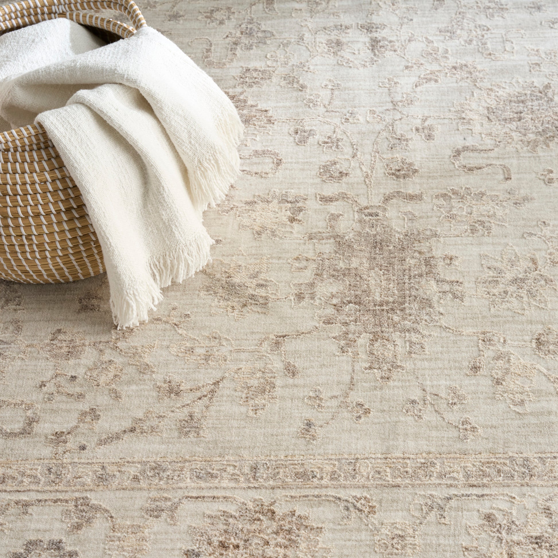 Nourison Home Shadows  Ivory  Traditional
