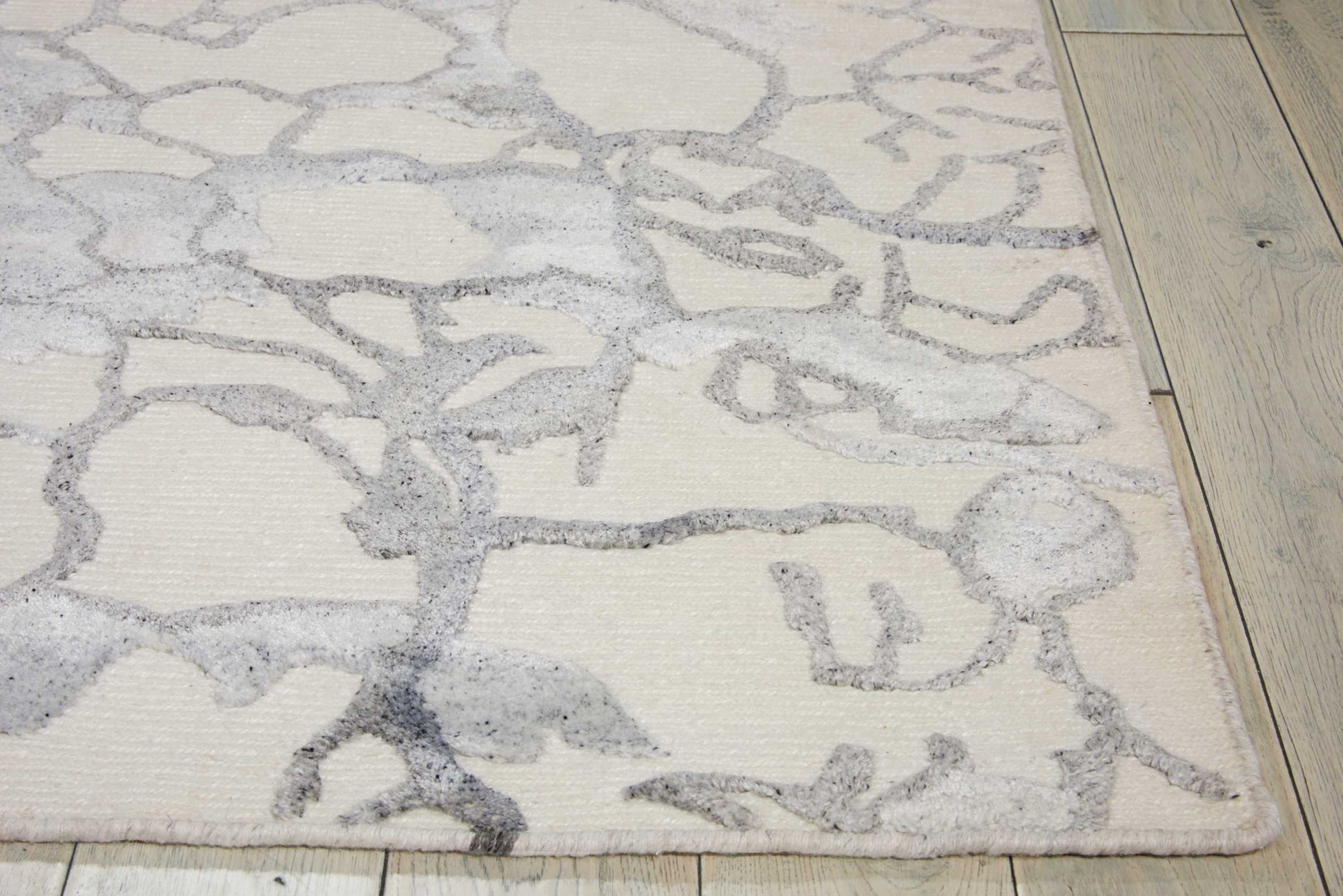 Nourison Home Divine  Ivory  Contemporary