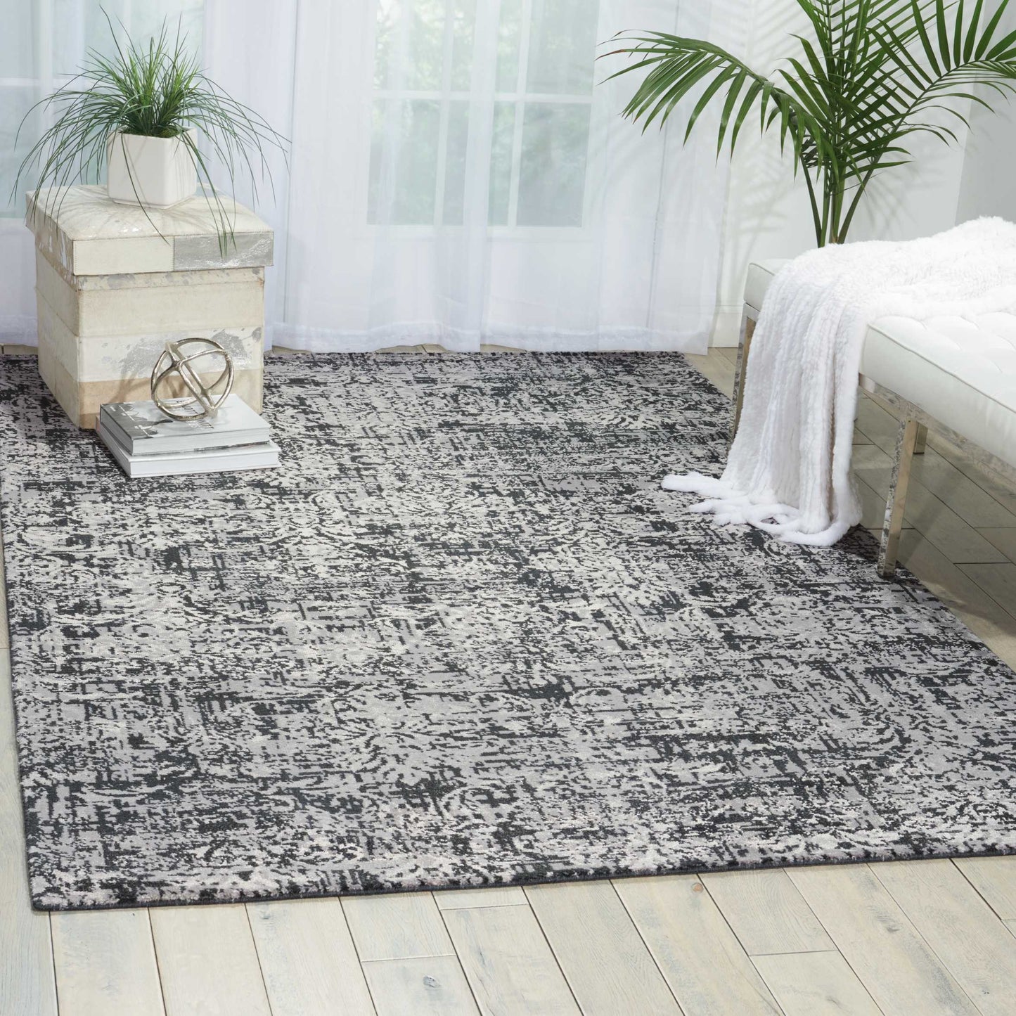 Nourison Home Twilight  Onyx  Transitional