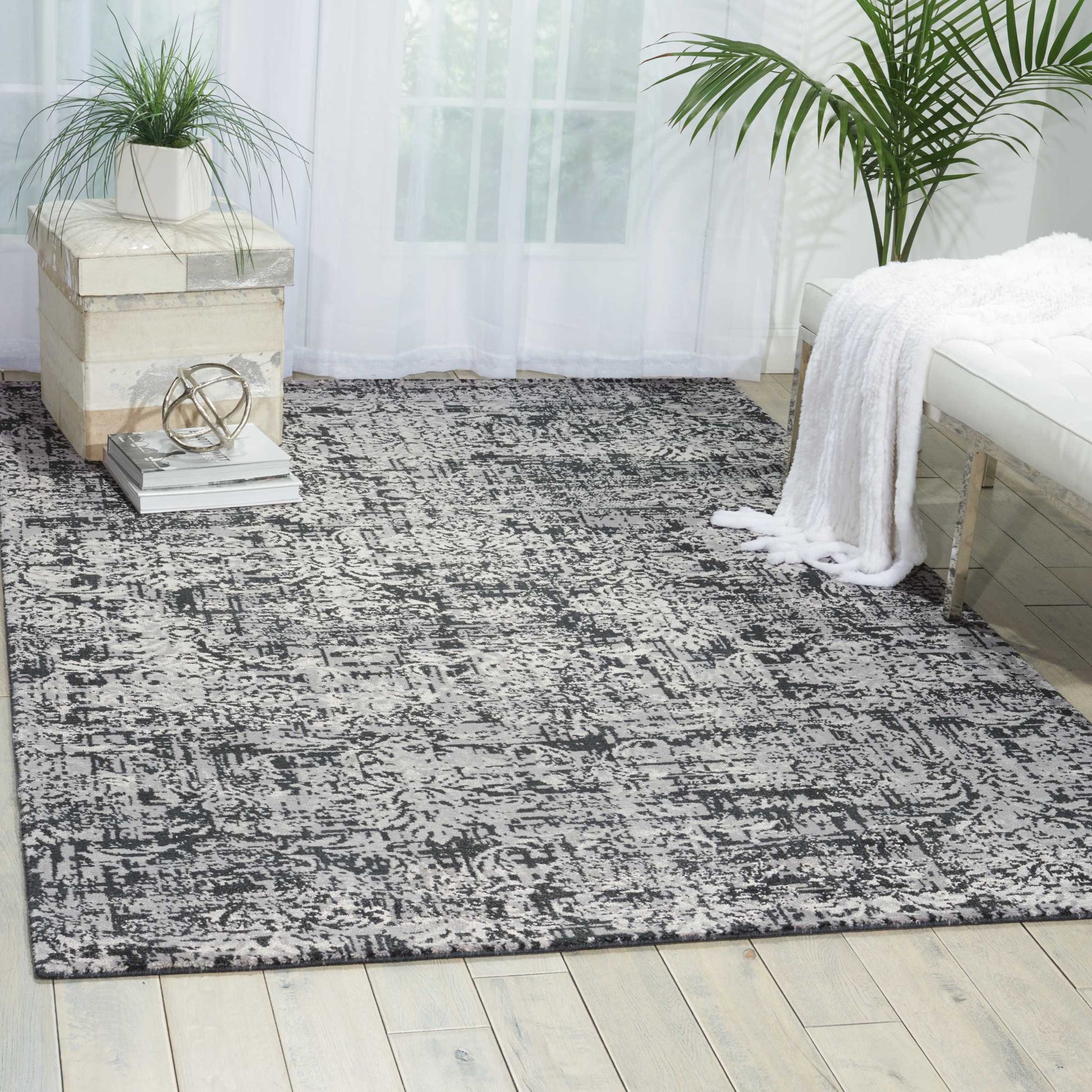 Nourison Home Twilight  Onyx  Transitional
