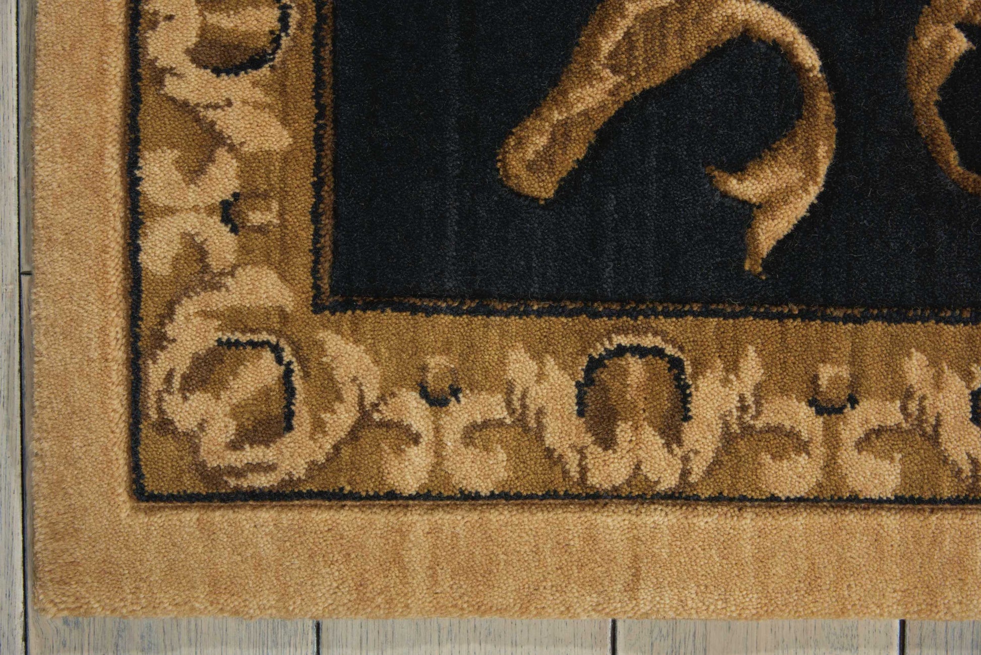 Nourison Home Vallencierre  Beige Black  Traditional