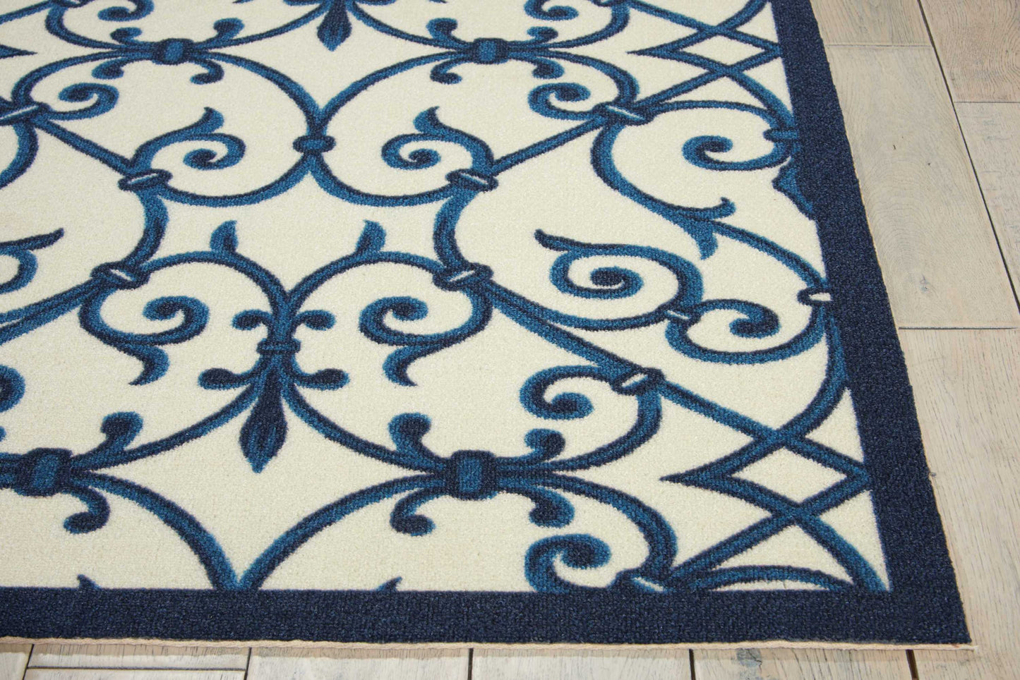 Nourison Home Home & Garden  Blue  Transitional