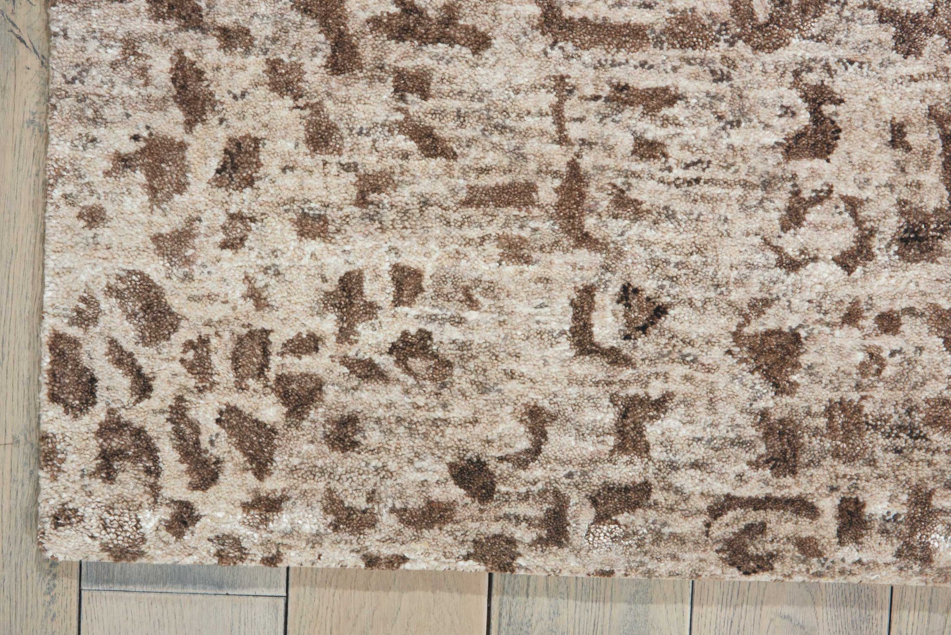 Nourison Home Gemstone  Smoky Quartz  Contemporary