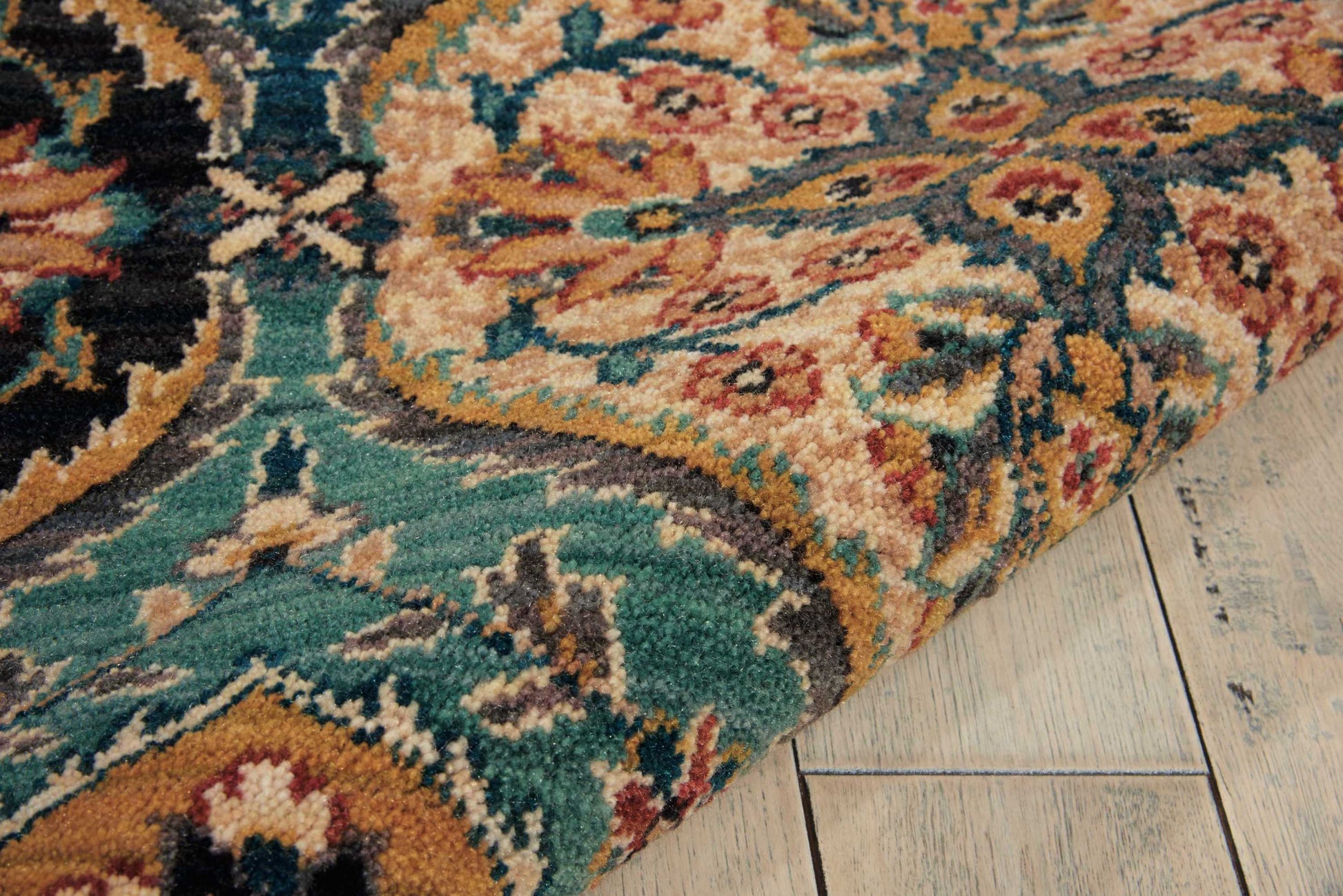 Nourison Home Nourison 2020  Multicolor  Traditional