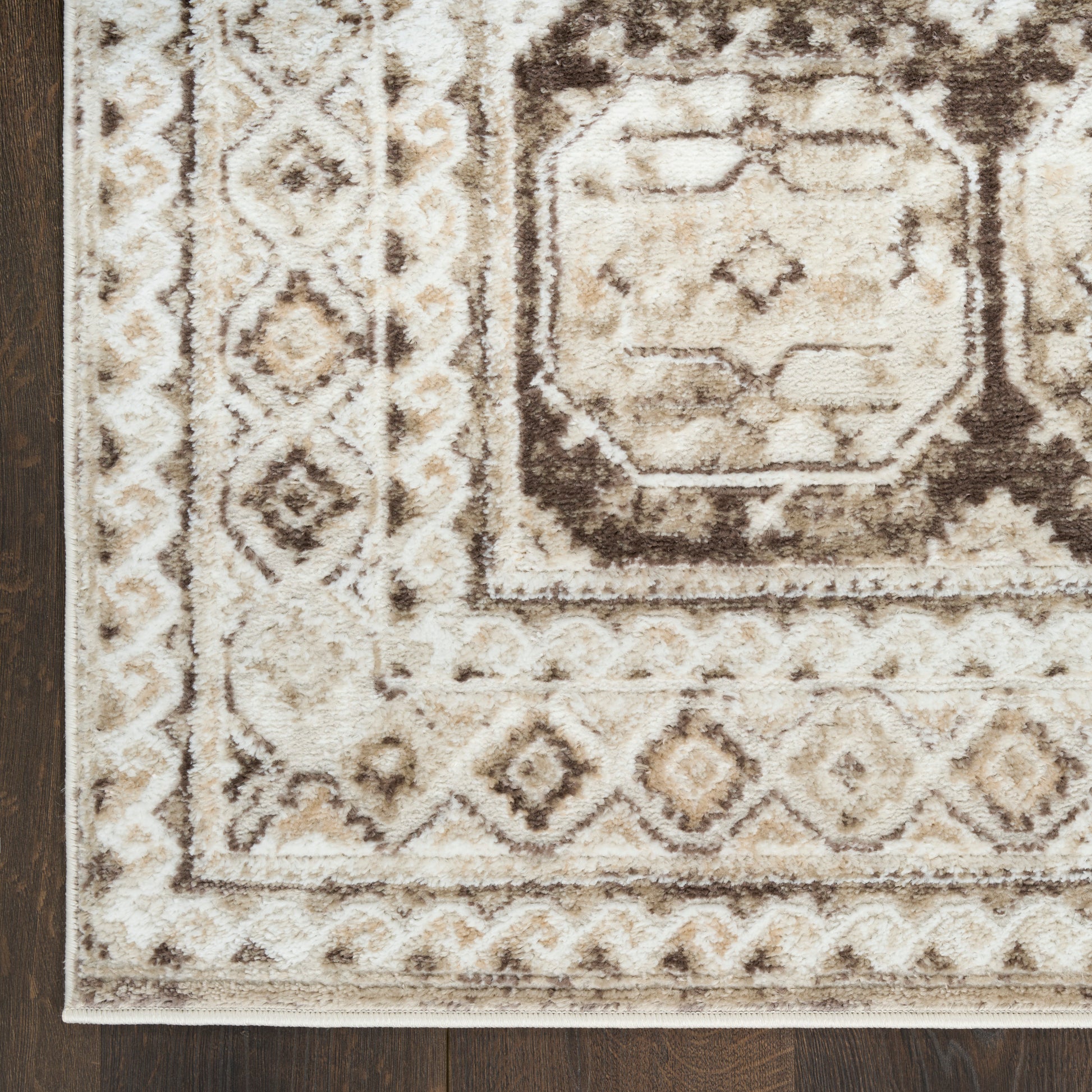 Nourison Home Dekor  Ivory Brown  Traditional