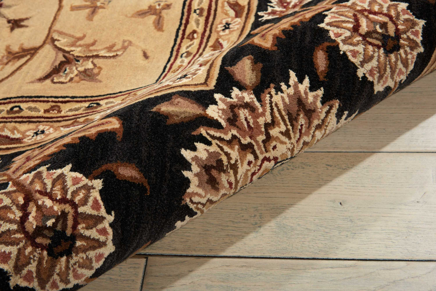 Nourison Home Nourison 2000  Beige  Traditional