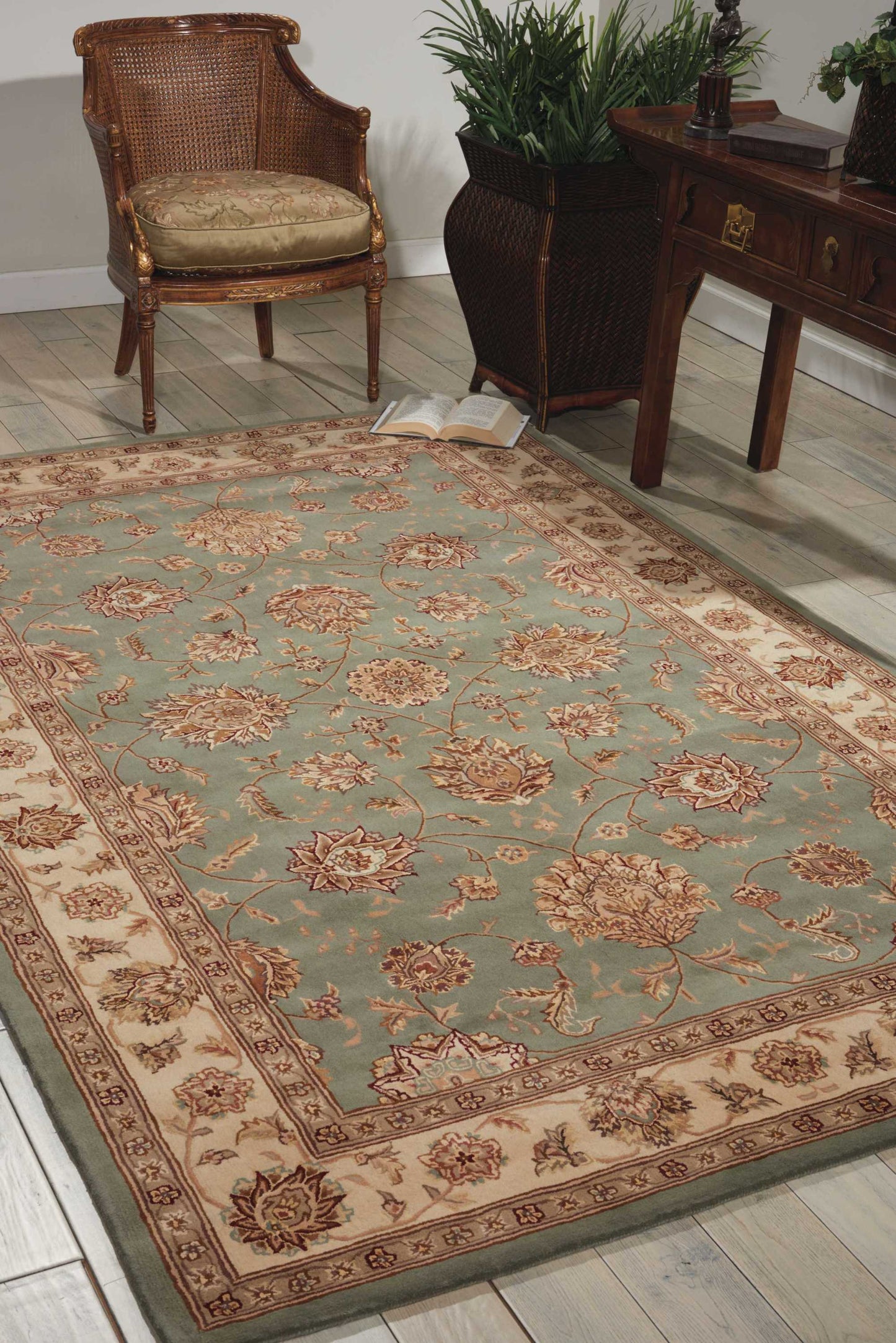 Nourison Home Nourison 2000  Blue  Traditional