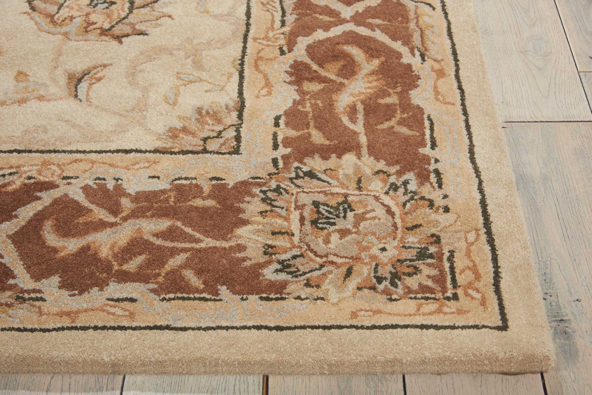 Nourison Home Heritage Hall  Mist  Traditional