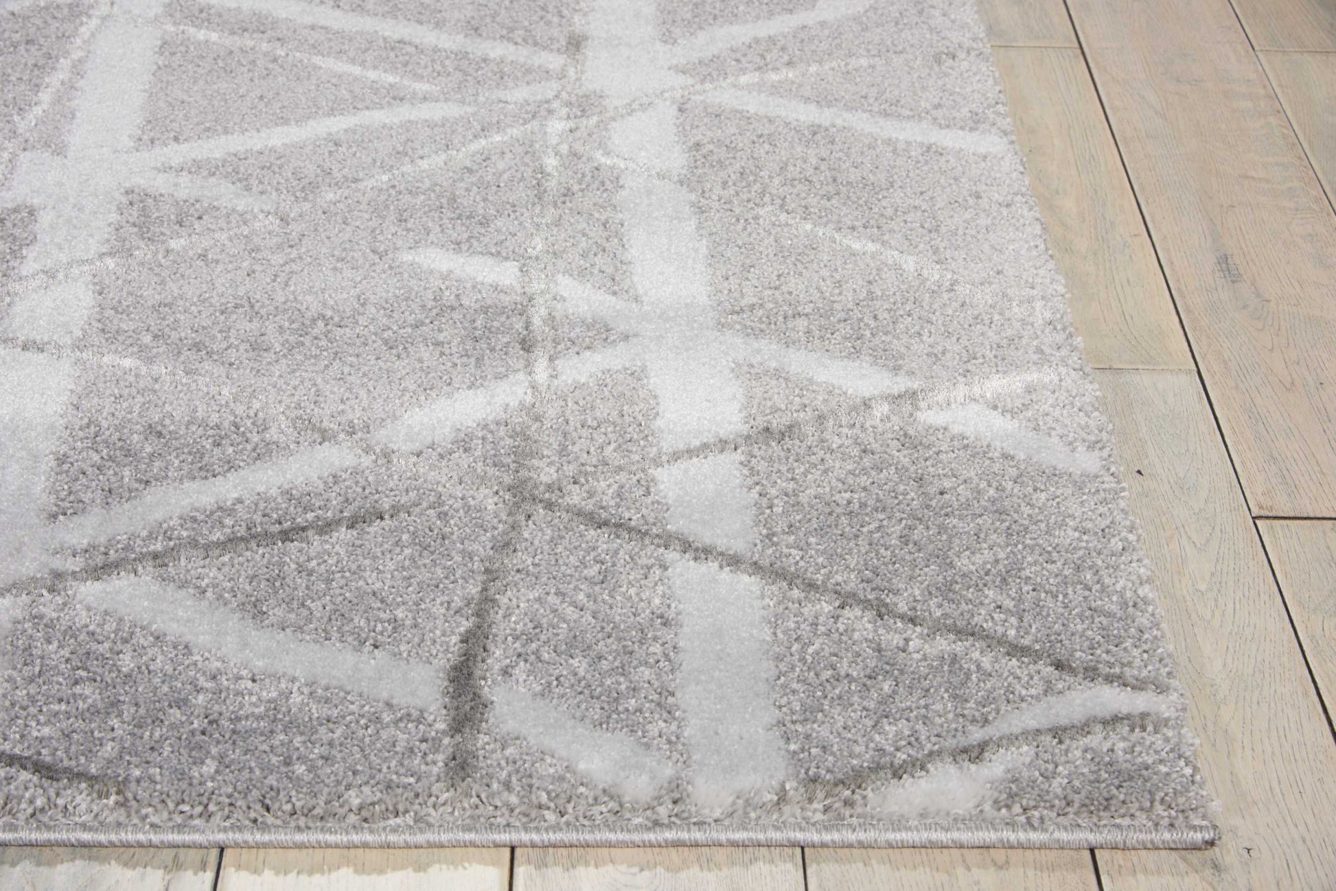 Nourison Home Ingenue  Silver  Contemporary