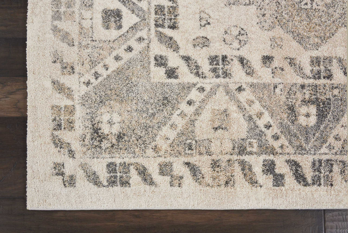 Nourison Home Fusion  Cream Grey  Transitional