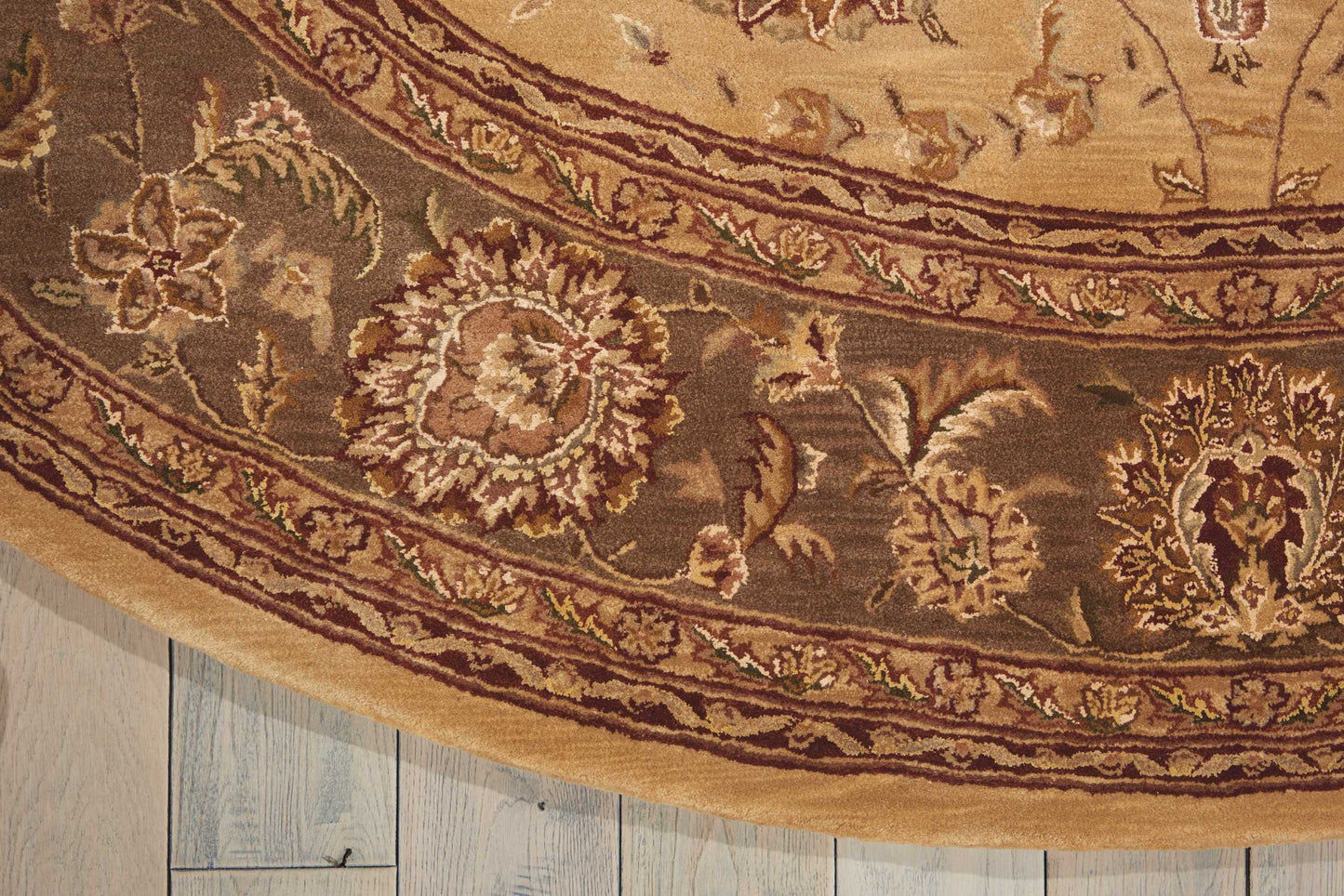 Nourison Home Nourison 2000  Beige  Traditional