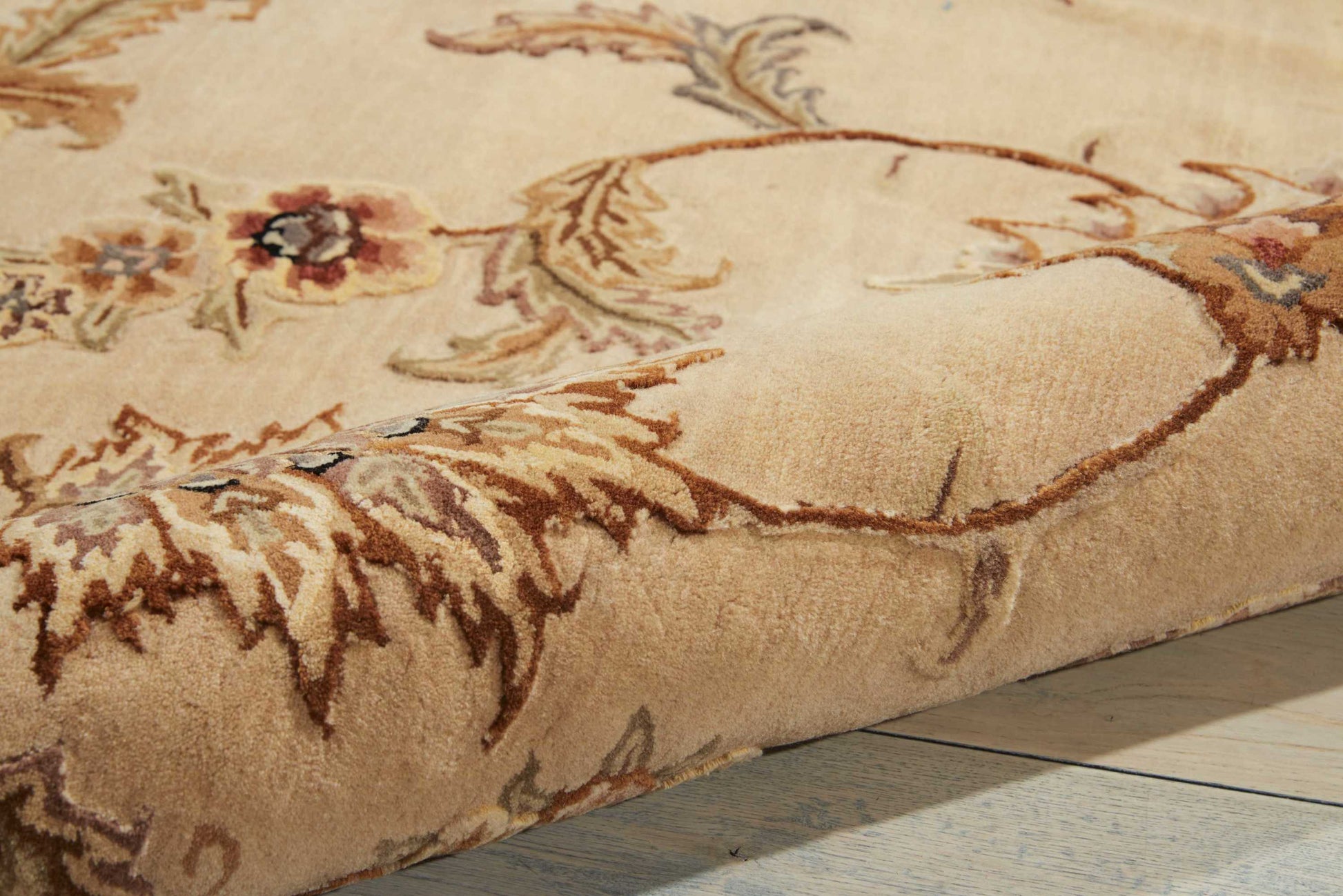 Nourison Home Nourison 2000  Beige  Traditional