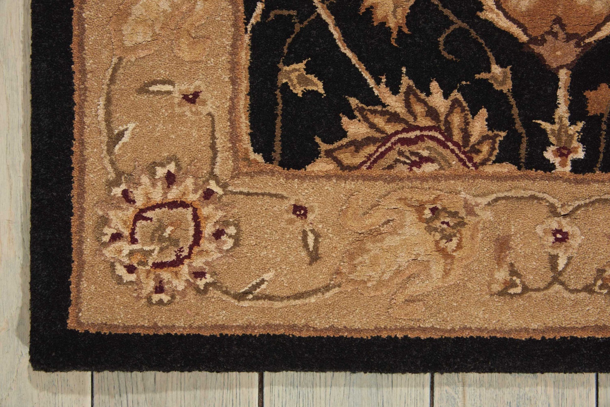 Nourison Home Nourison 3000  Black  Traditional