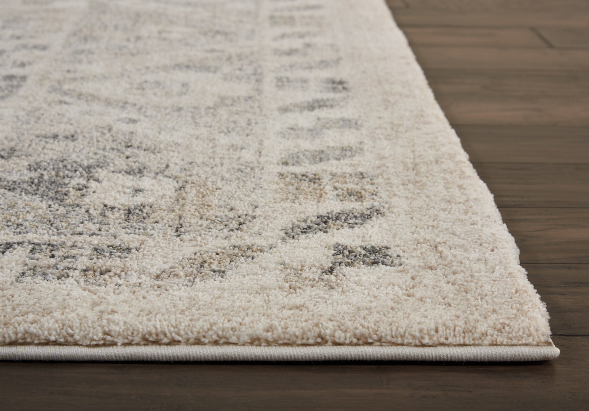 Nourison Home Fusion  Cream Grey  Transitional