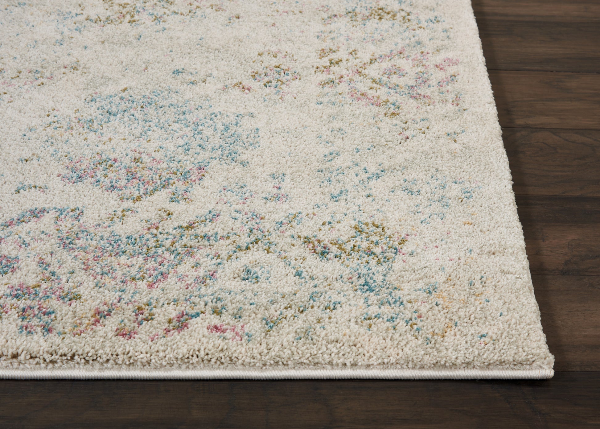 Nourison Home Fusion  Cream  Traditional