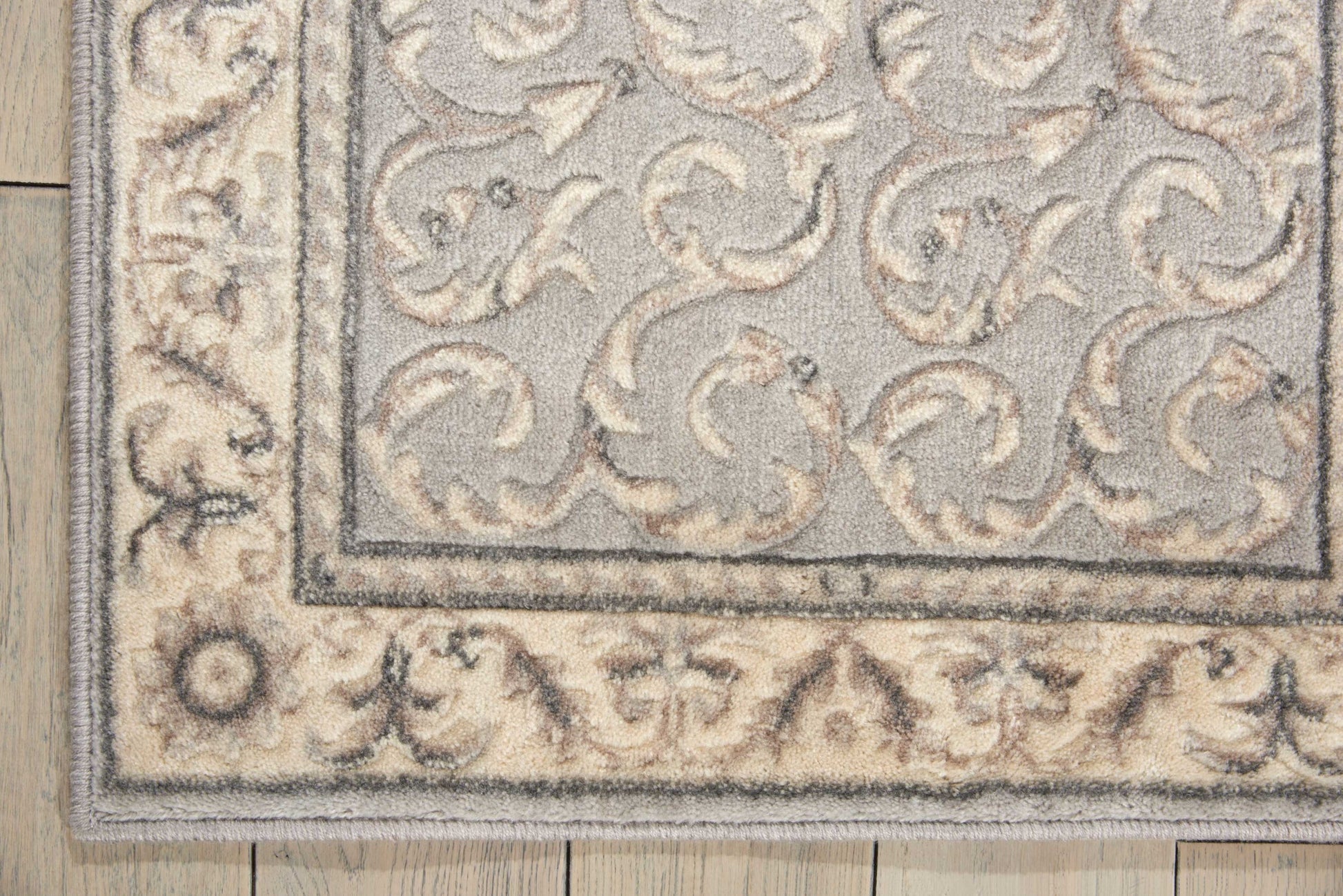 Nourison Home Somerset  Silver  Traditional