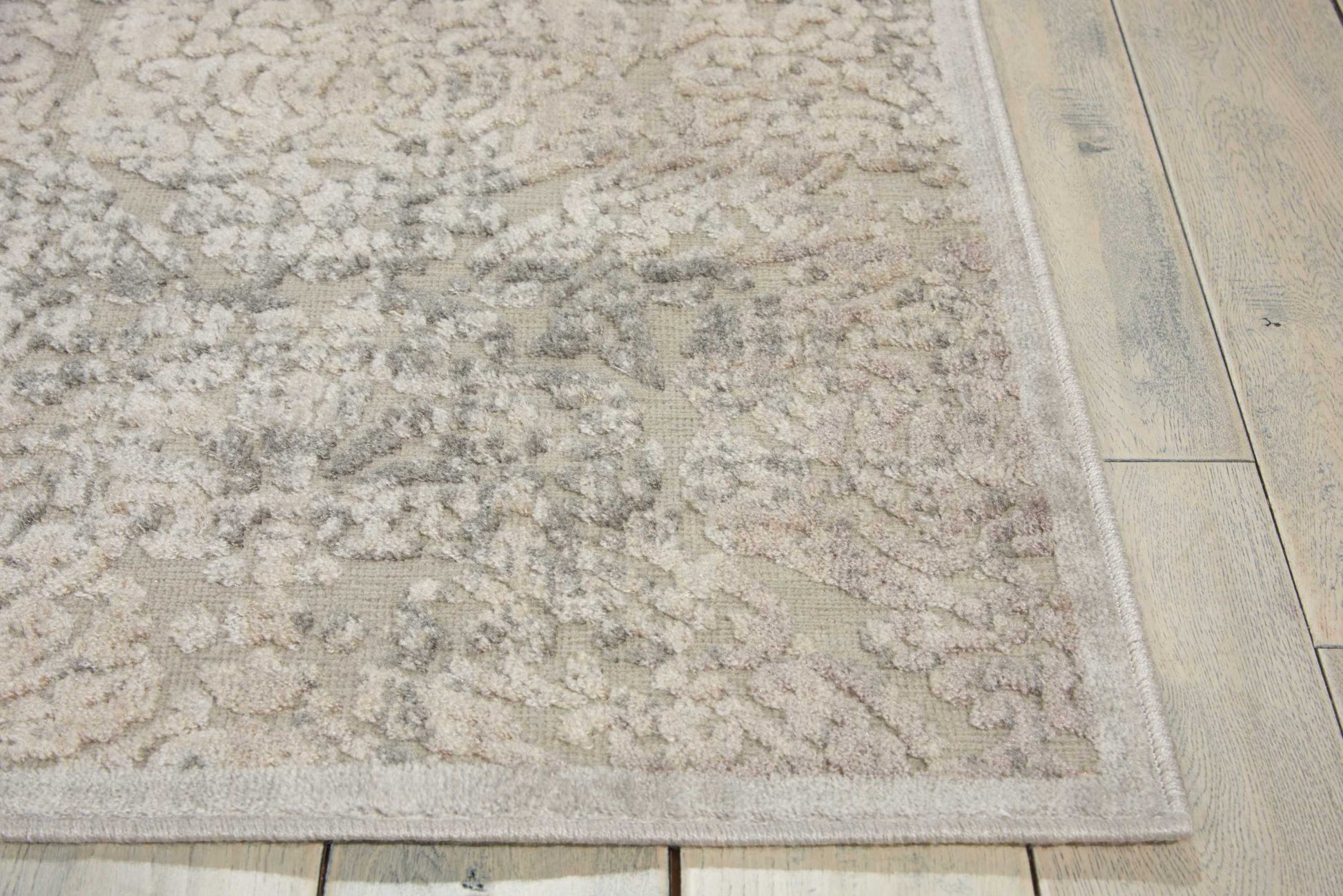 Nourison Home Graphic Illusions  Grey  Transitional