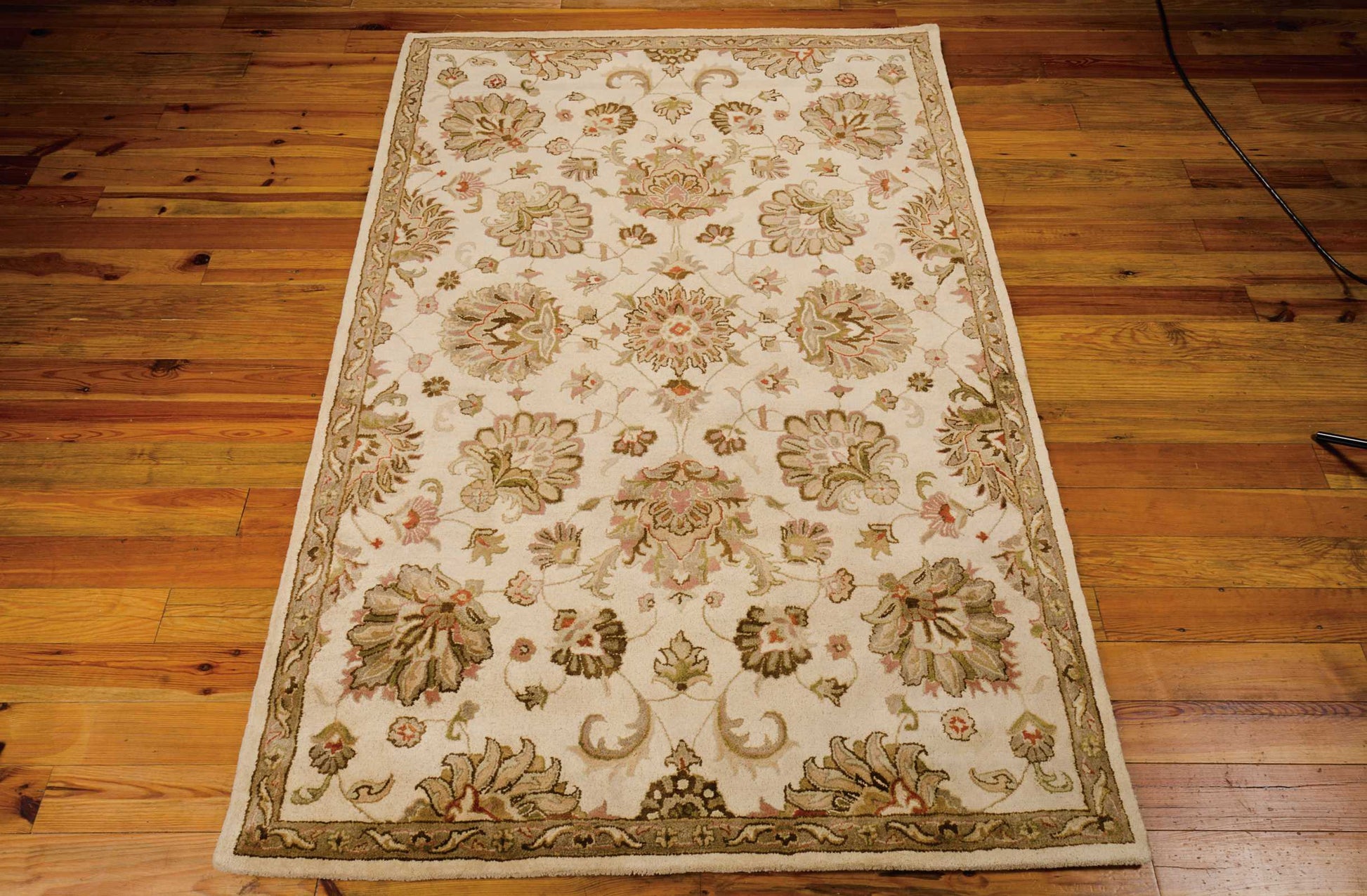 Nourison Home Jaipur  Ivory  Traditional