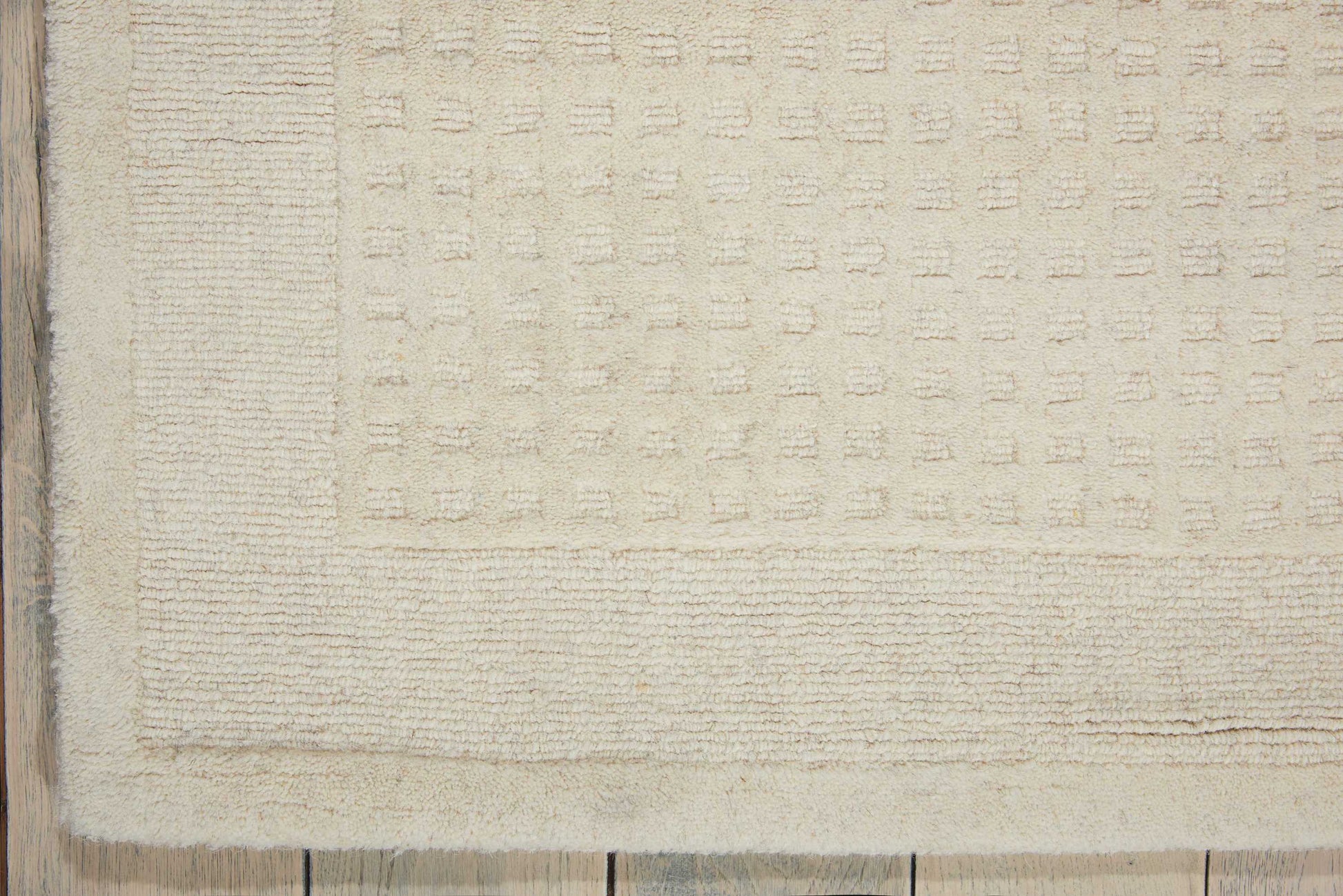 Nourison Home Westport  Ivory  Transitional