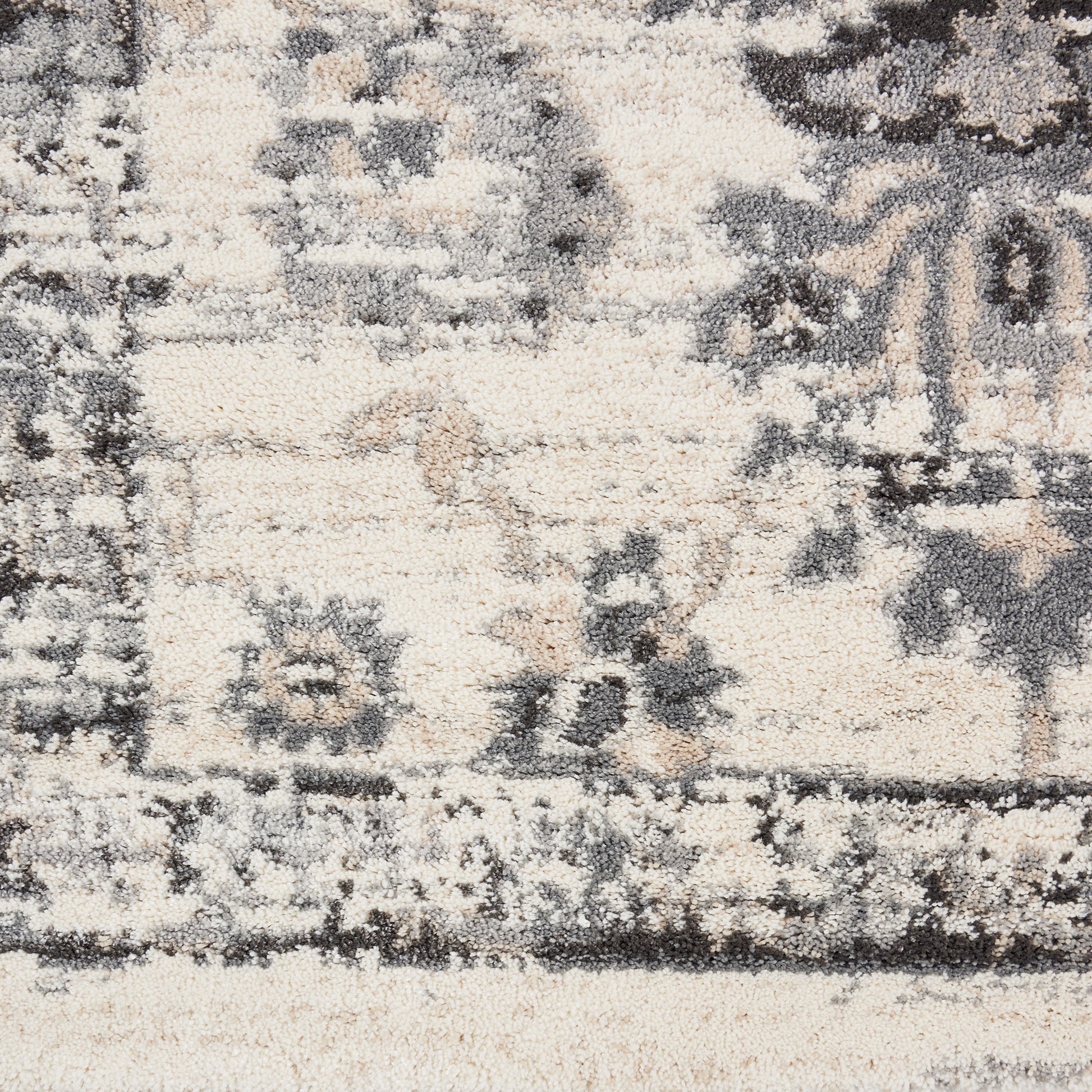 Nourison Home Fusion  Cream Grey  Traditional
