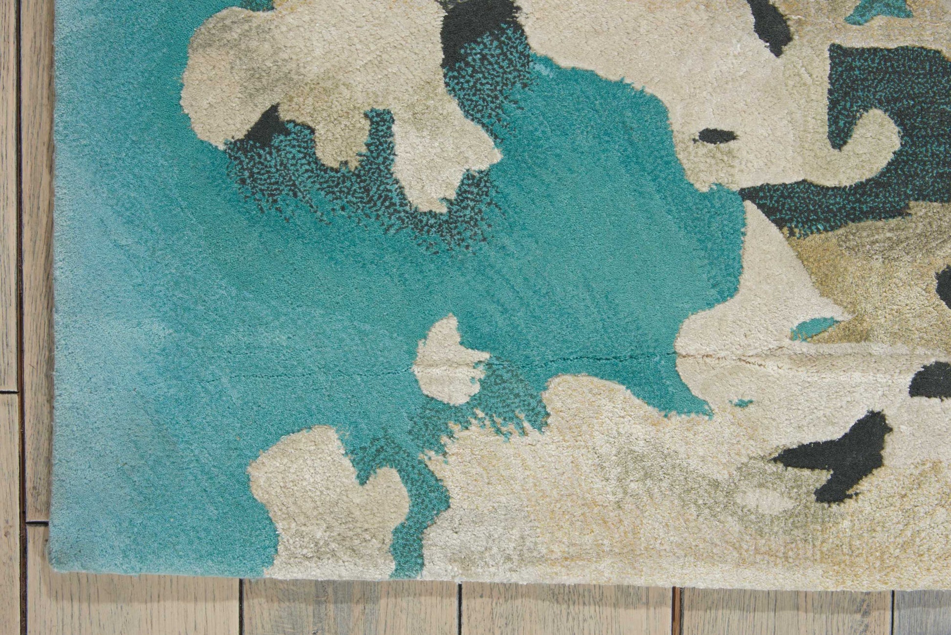 Nourison Home Prismatic  Aqua  Contemporary