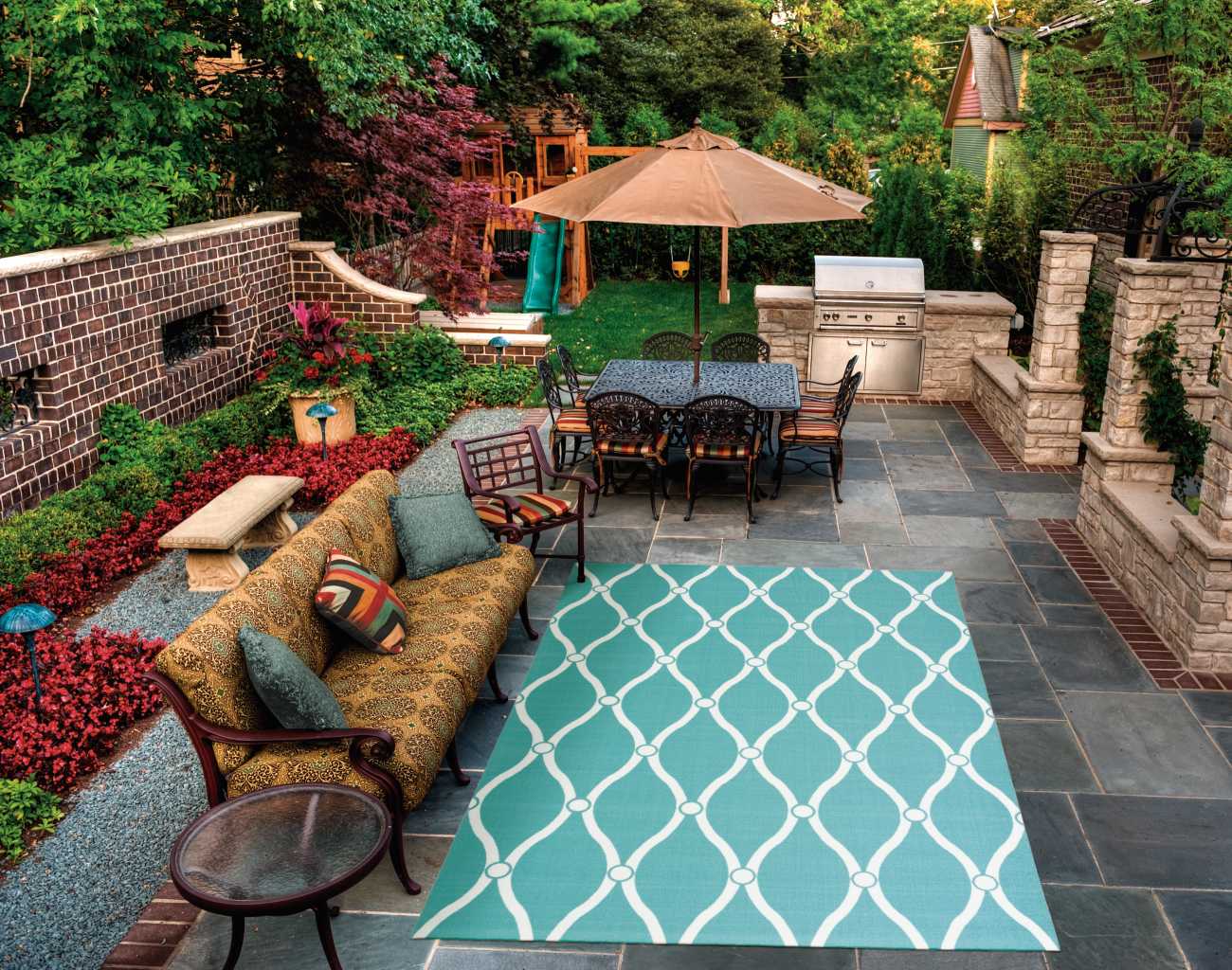 Nourison Home Home & Garden  Aqua  Transitional