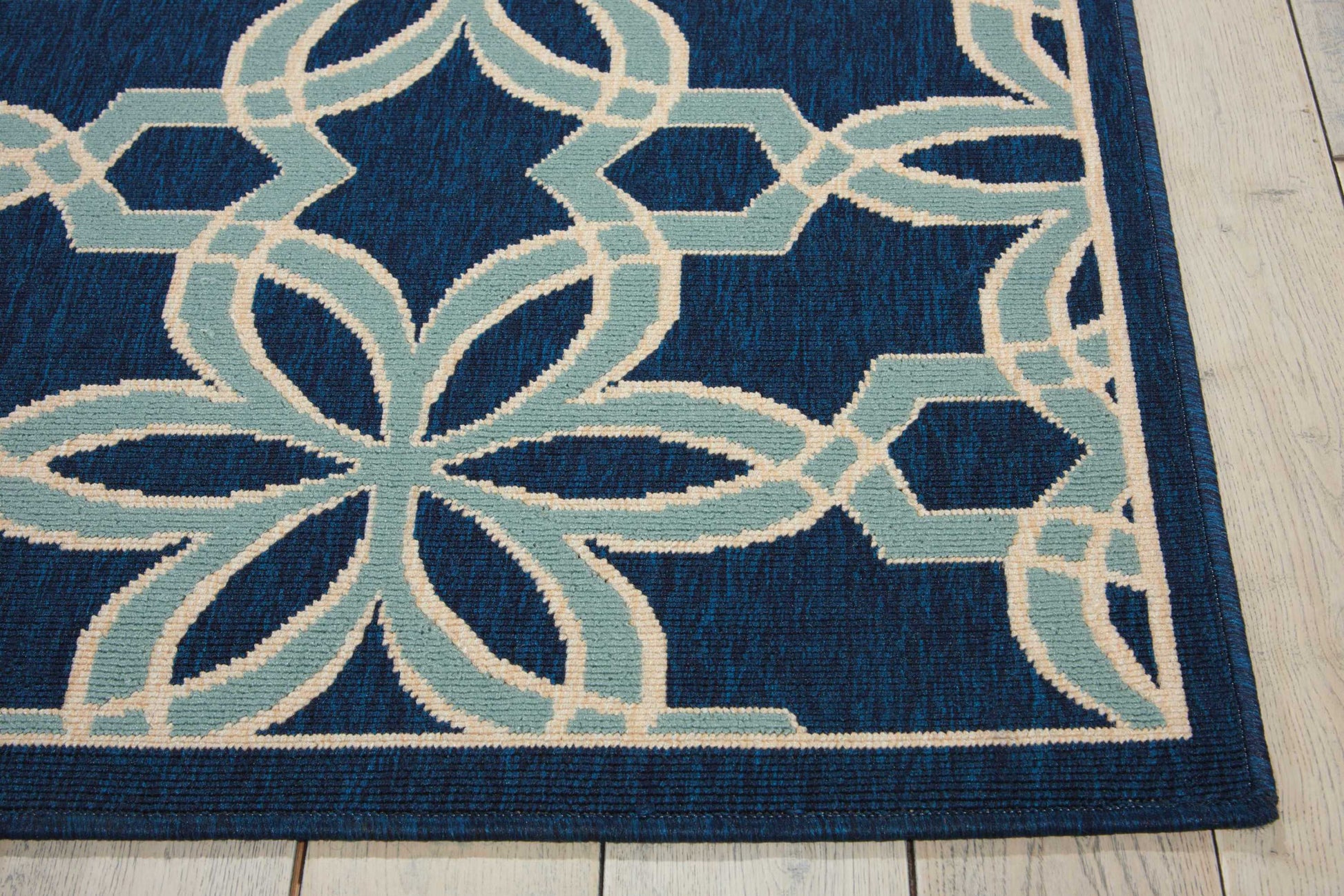 Nourison Home Caribbean  Navy  Transitional