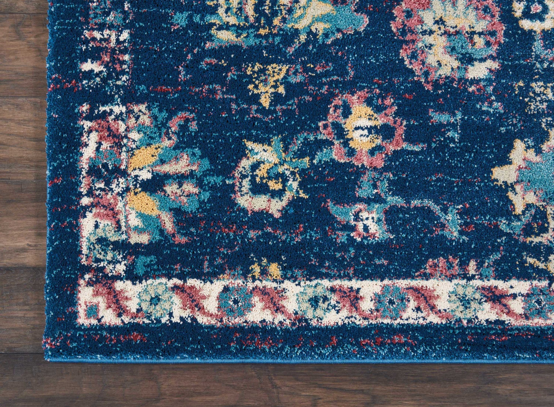 Nourison Home Fusion  Navy Pink  Traditional