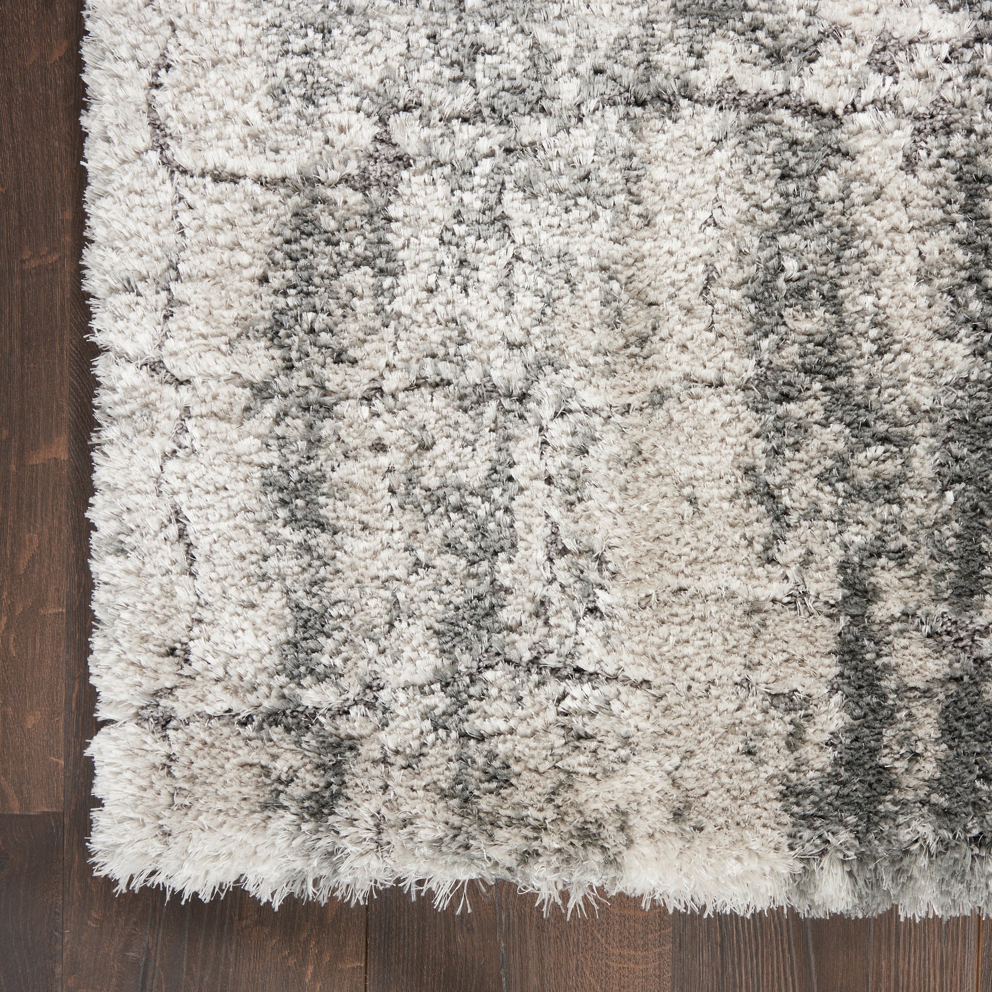 Nourison Home Dreamy Shag  Ivory Charcoal  Contemporary