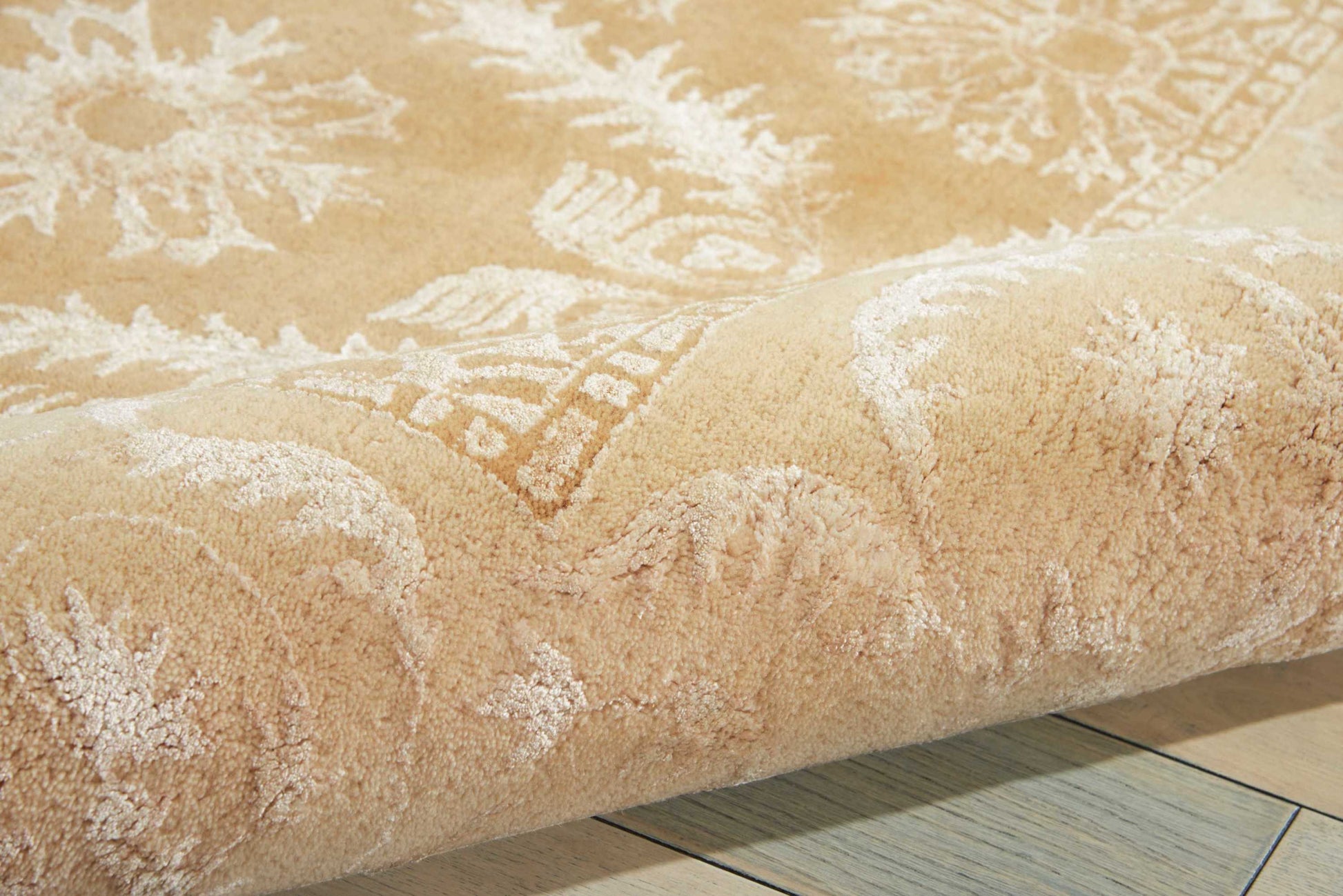 Nourison Home Symphony  Gold  Traditional